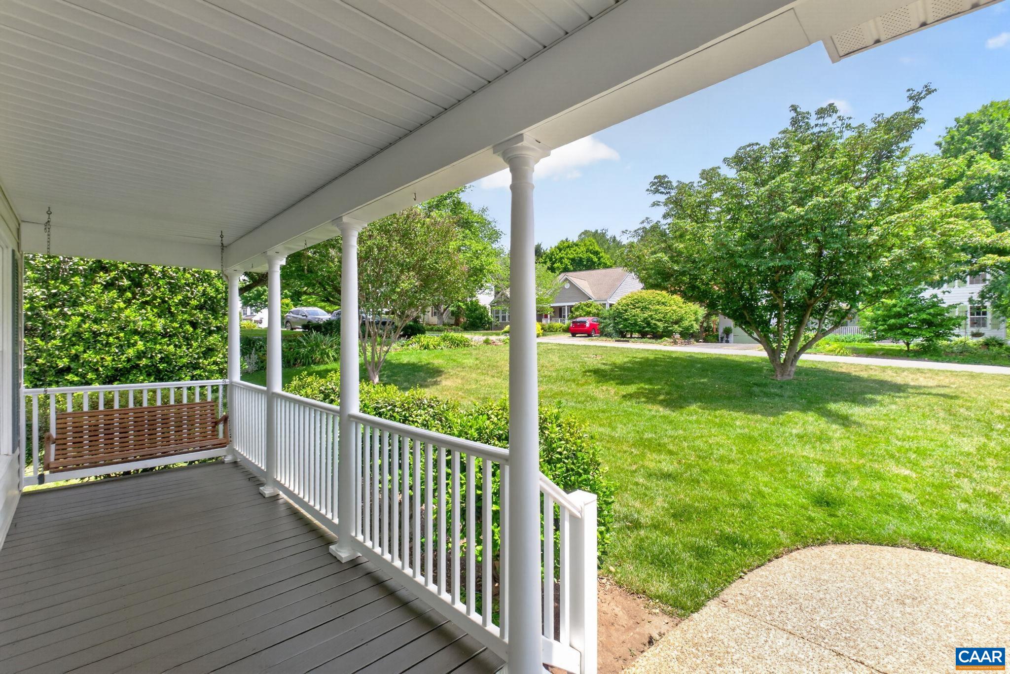 1064 WINTERGREEN LN