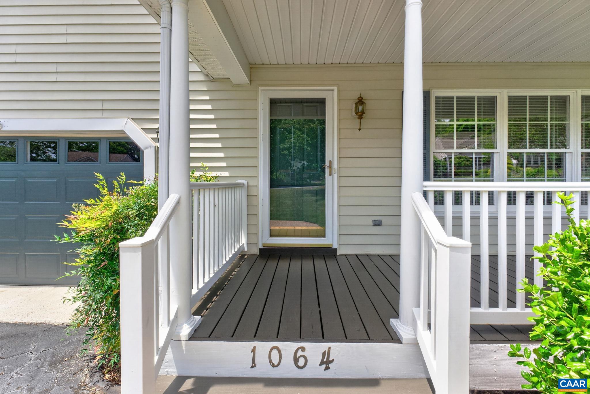 1064 WINTERGREEN LN
