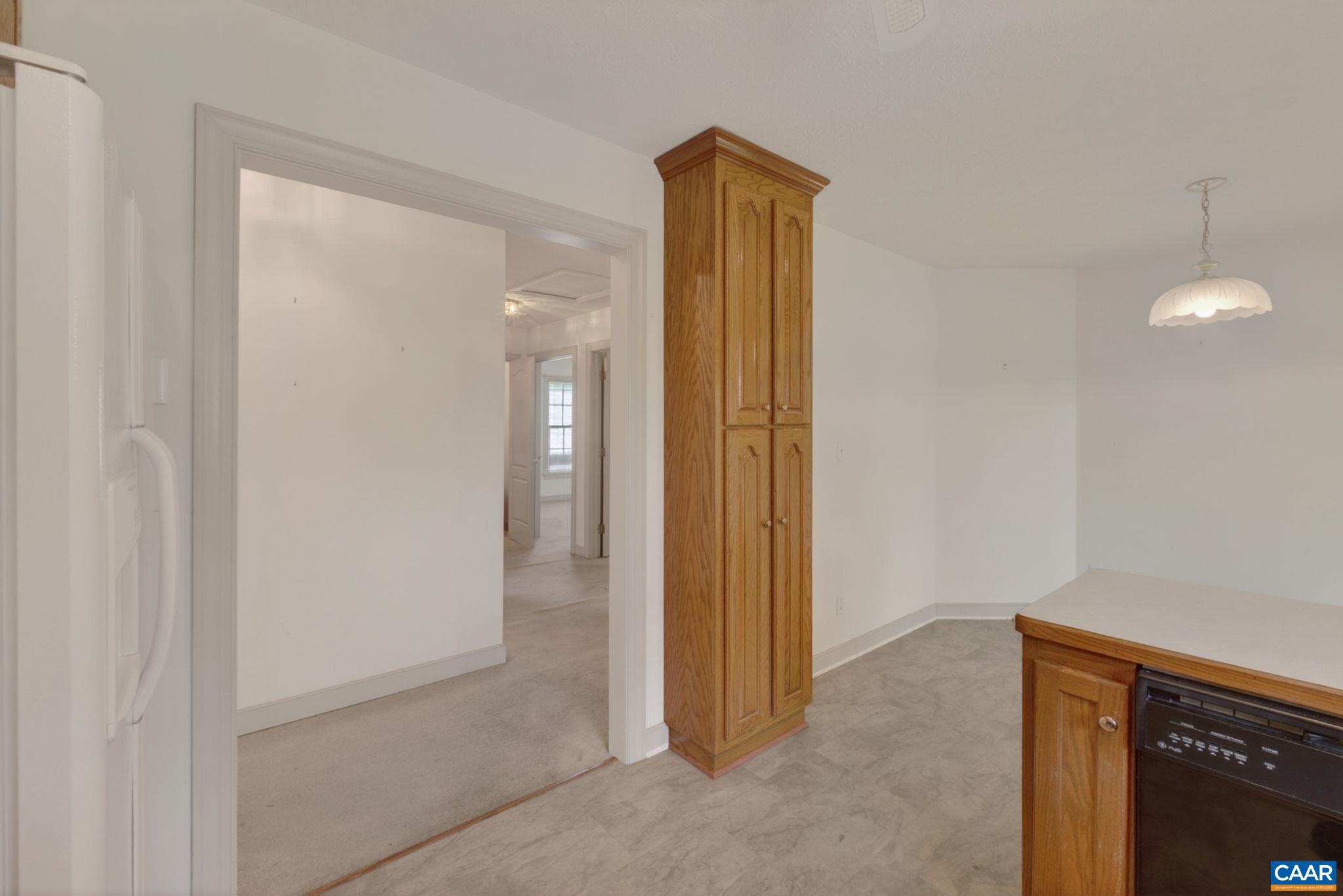 1064 WINTERGREEN LN