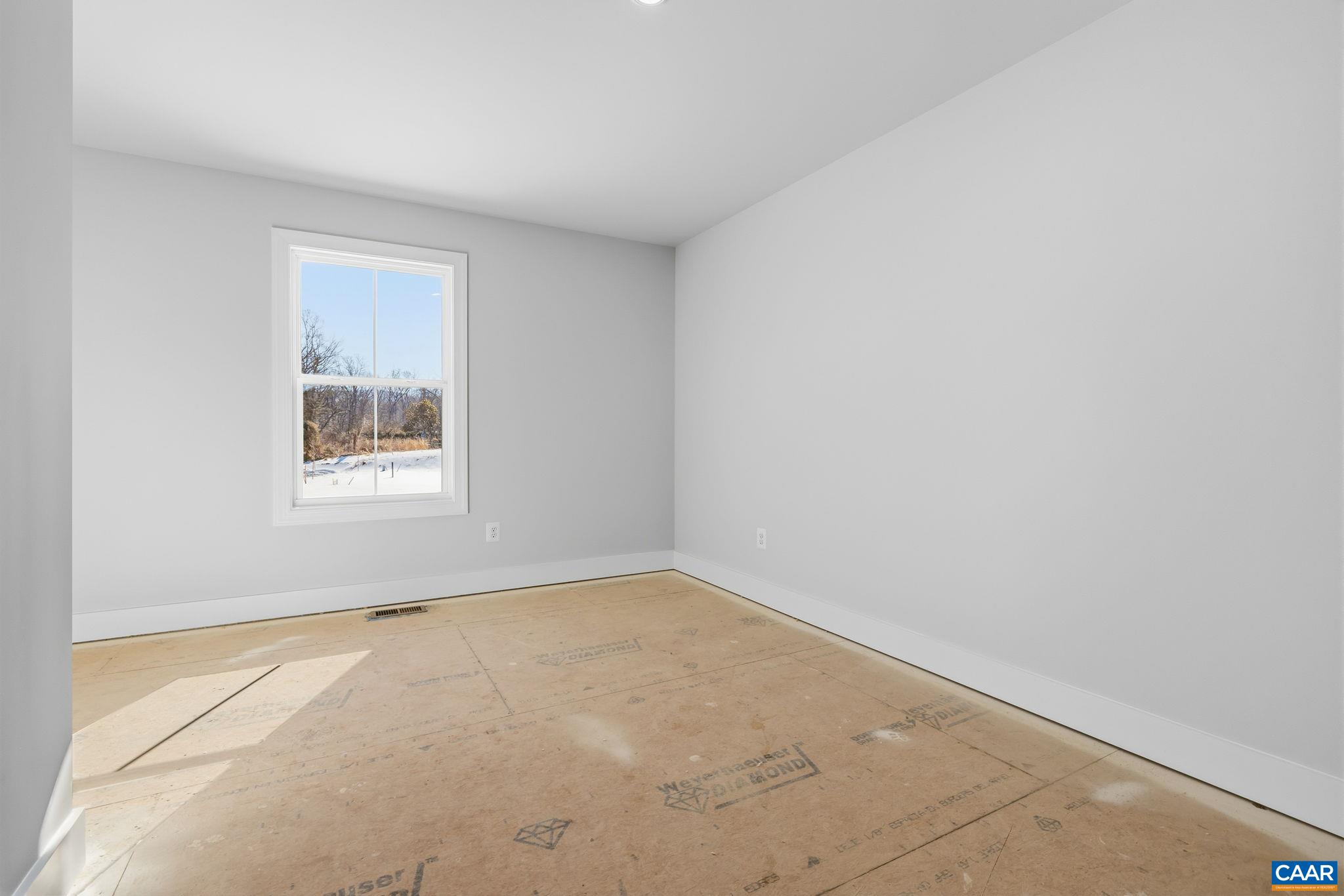 22E WARDELL CREST