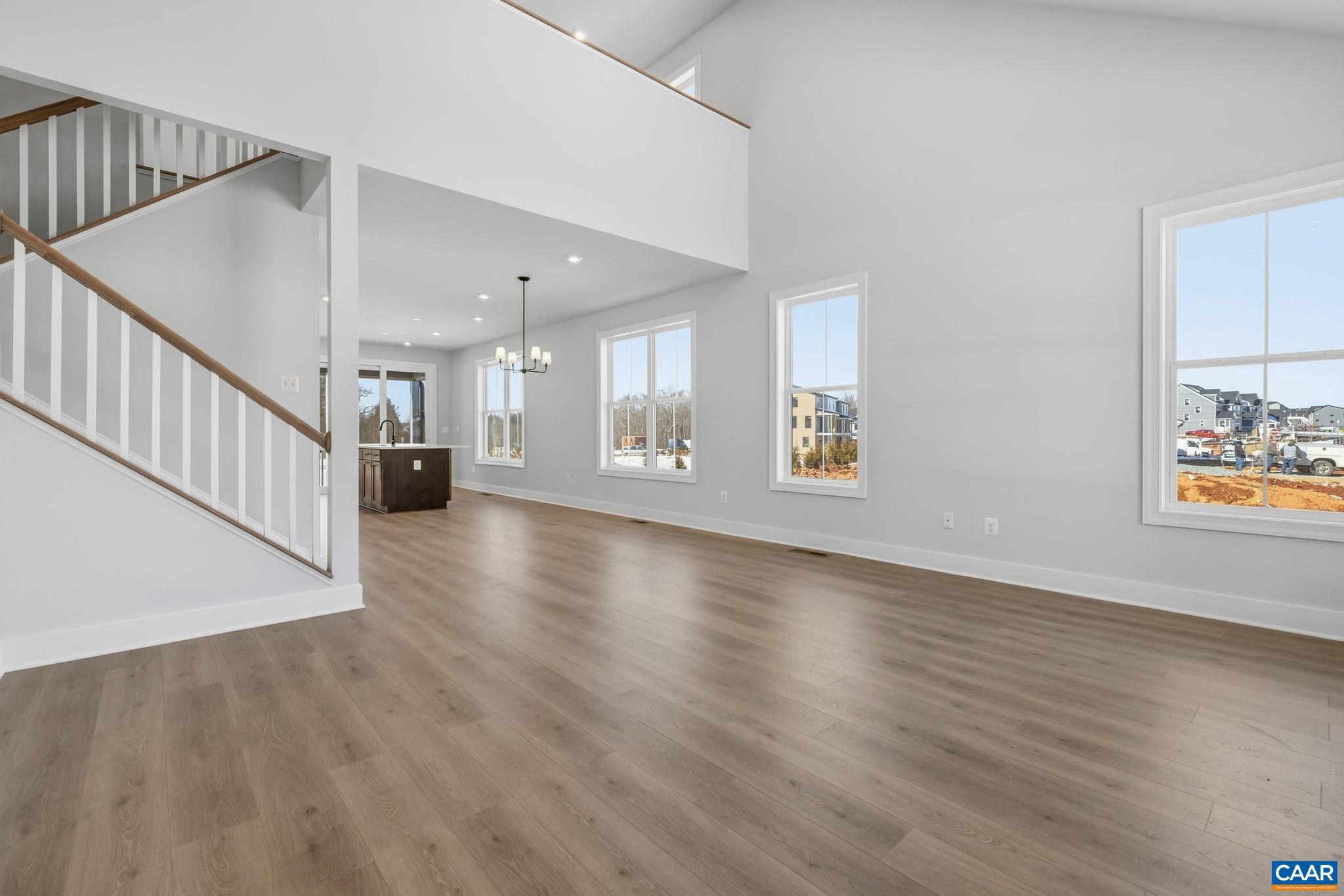 22E WARDELL CREST