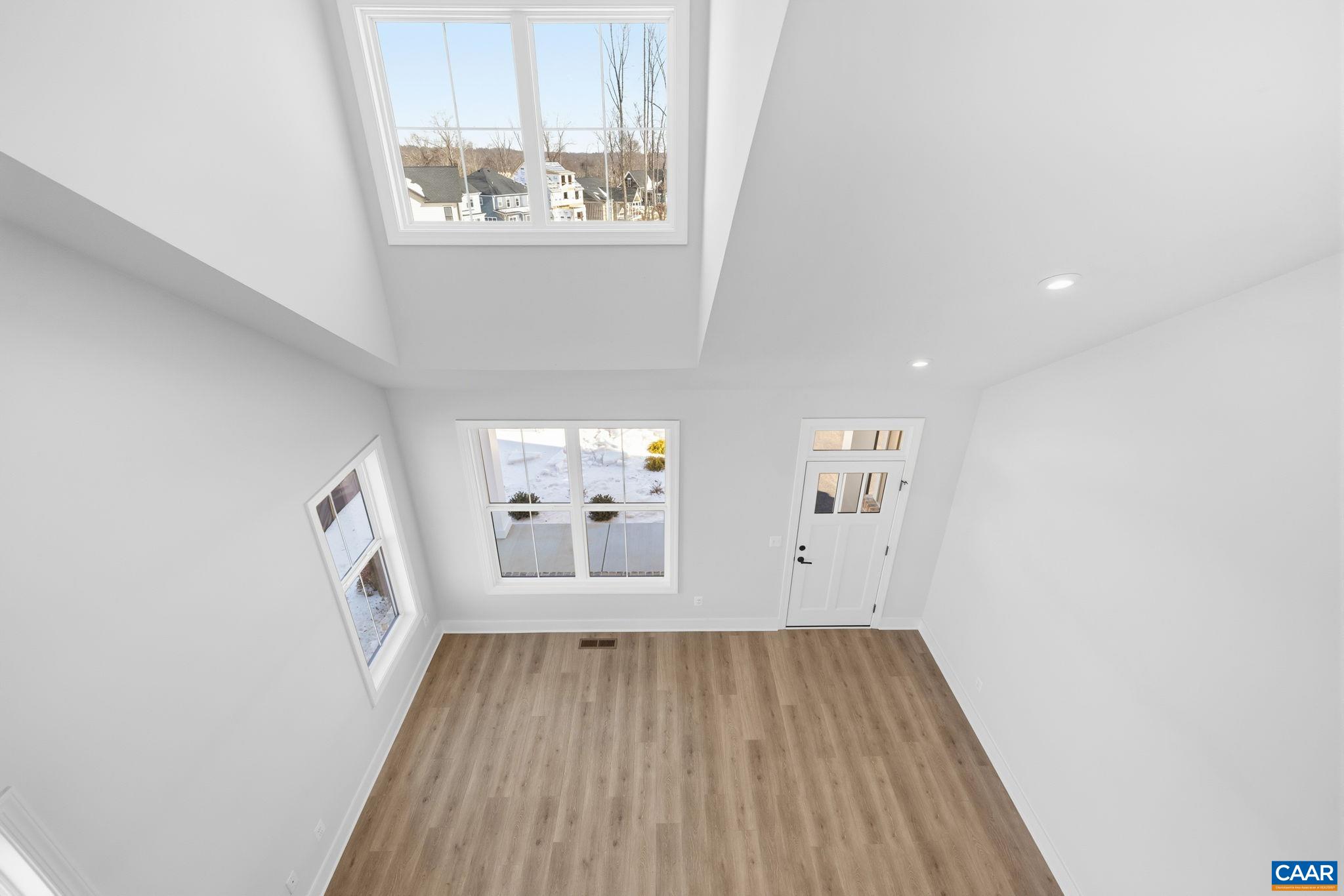 22E WARDELL CREST