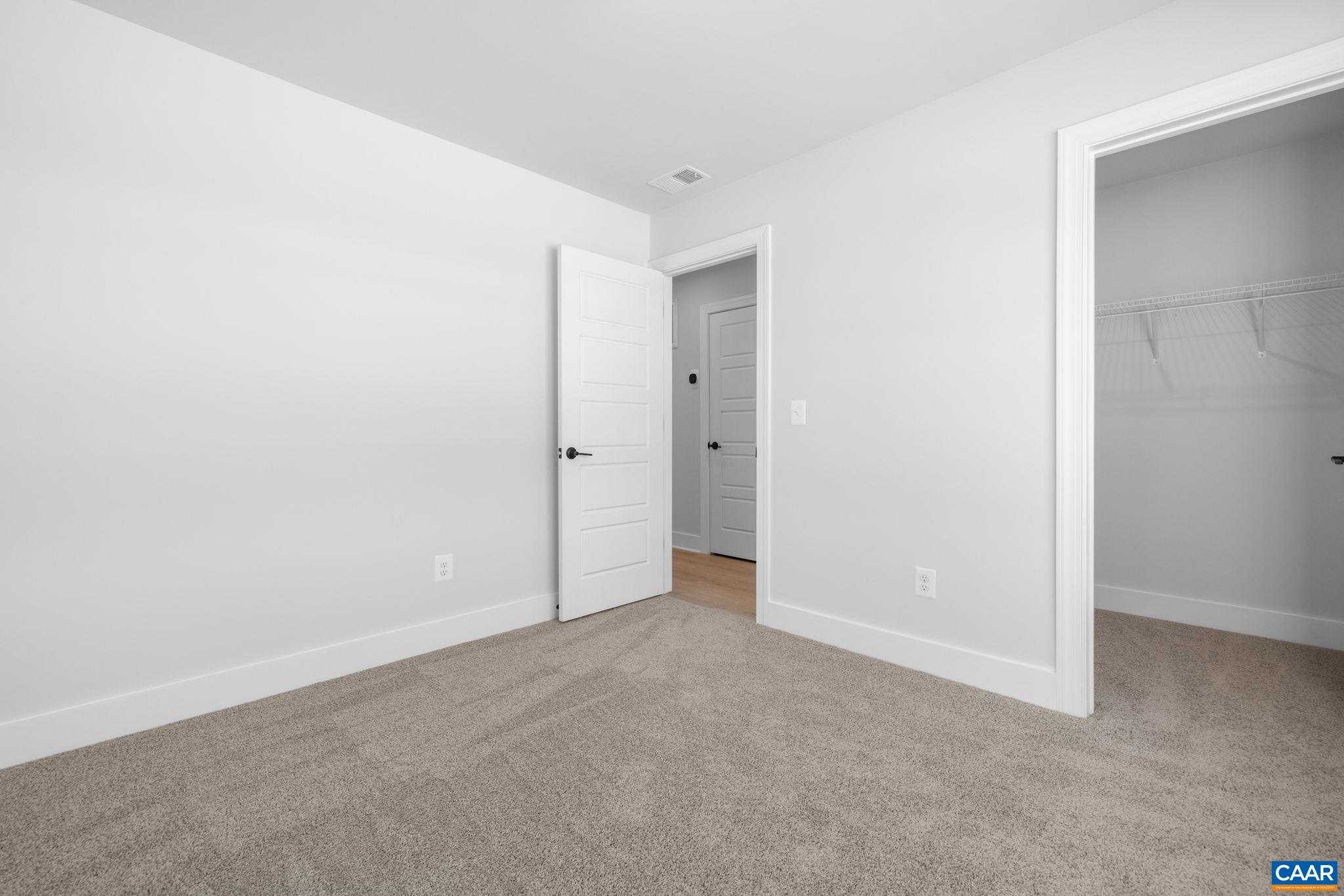 22E WARDELL CREST