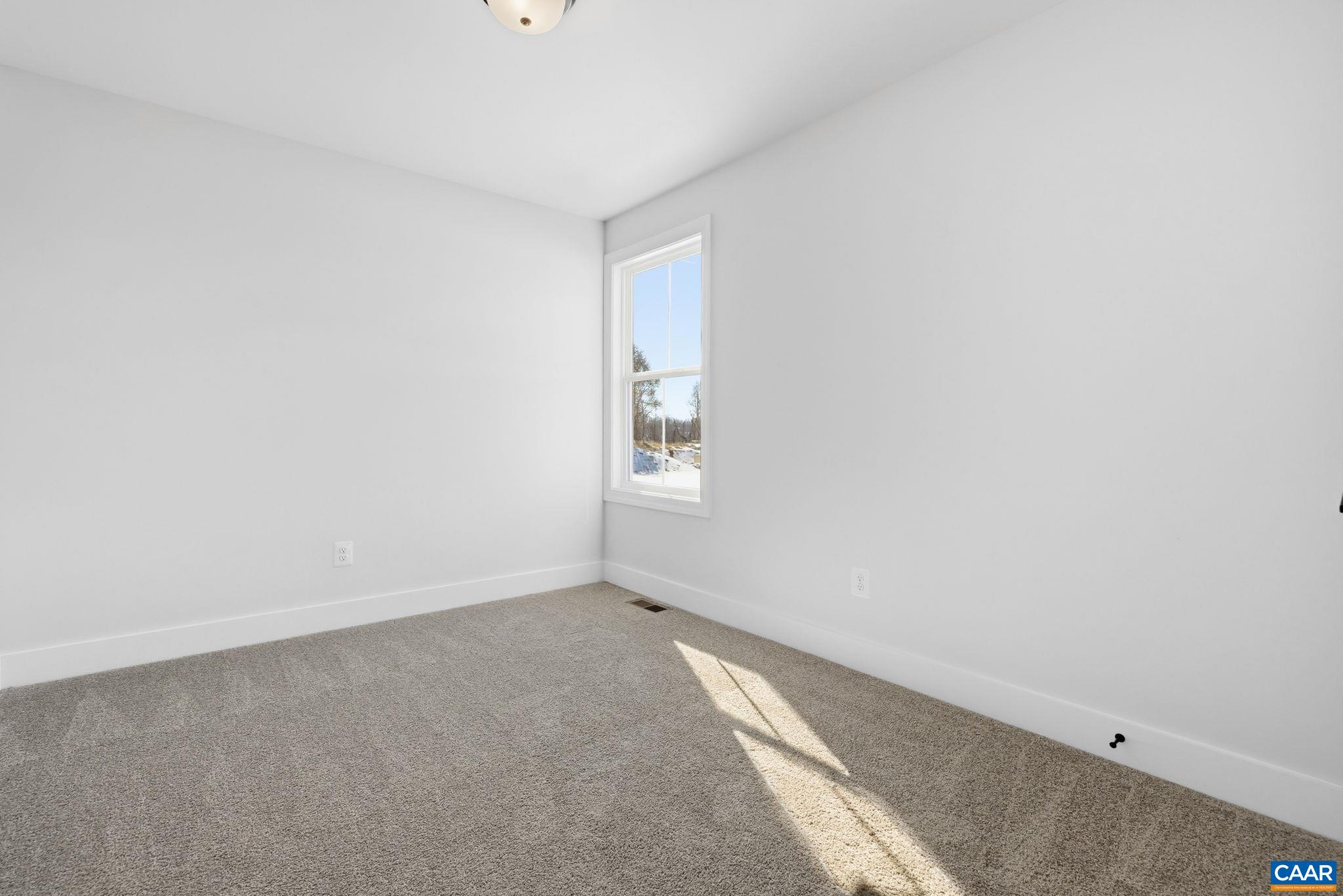 22E WARDELL CREST