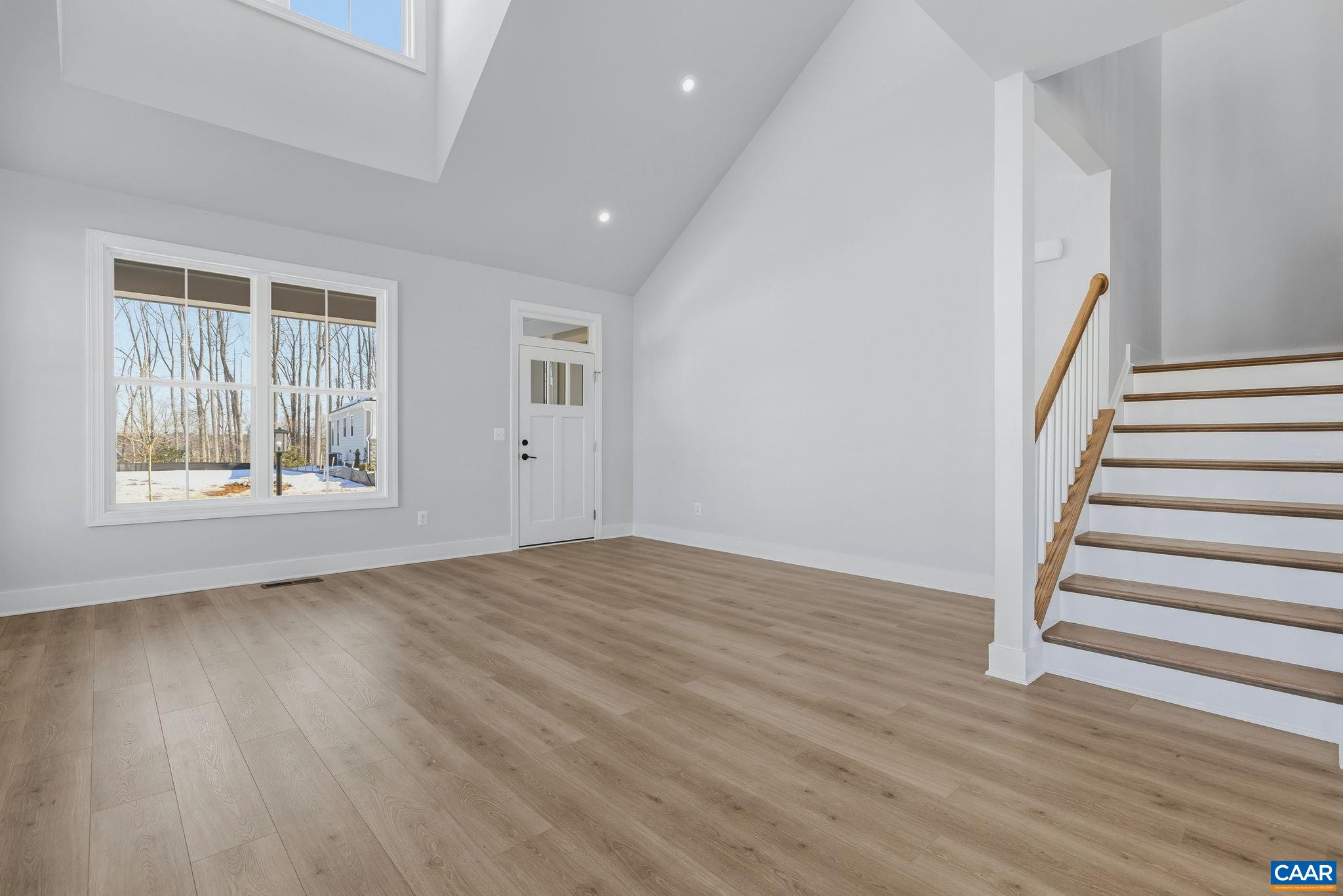 22E WARDELL CREST
