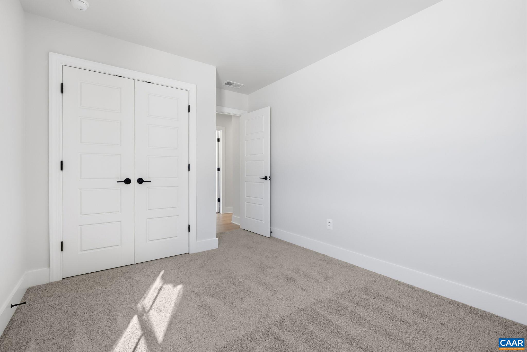 22E WARDELL CREST