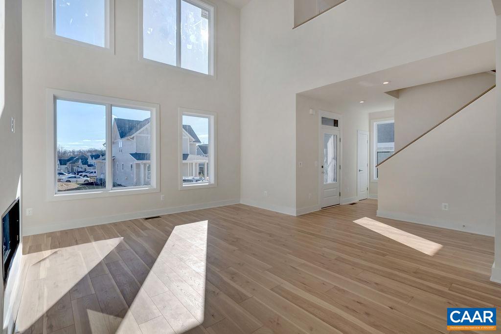 22F WARDELL CREST