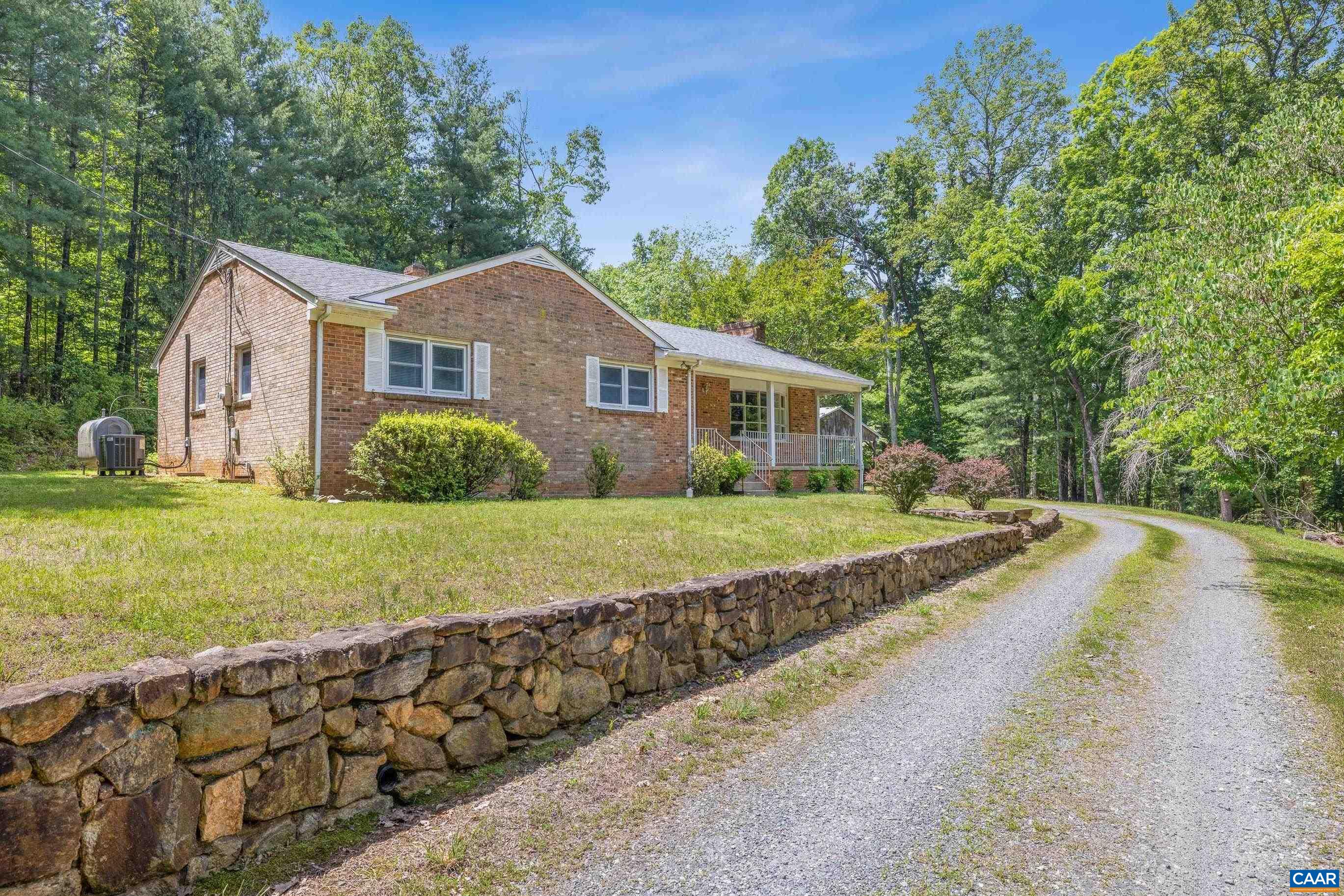 5662 LAUREL RIDGE RD