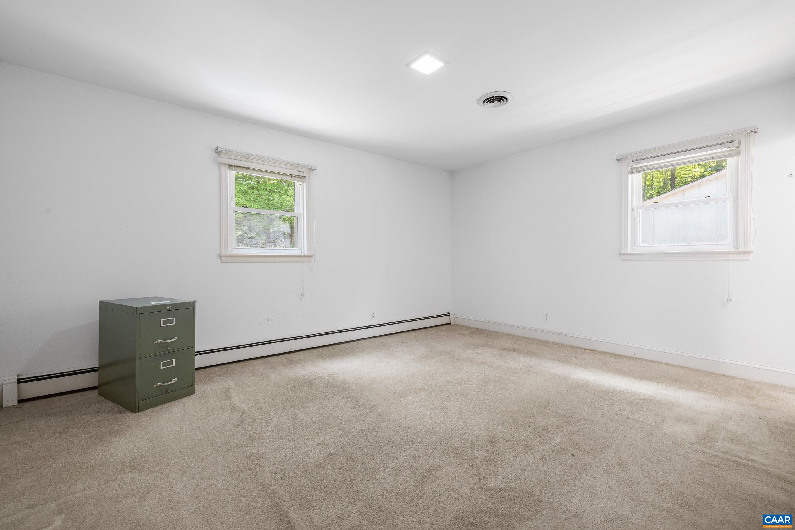 5662 LAUREL RIDGE RD