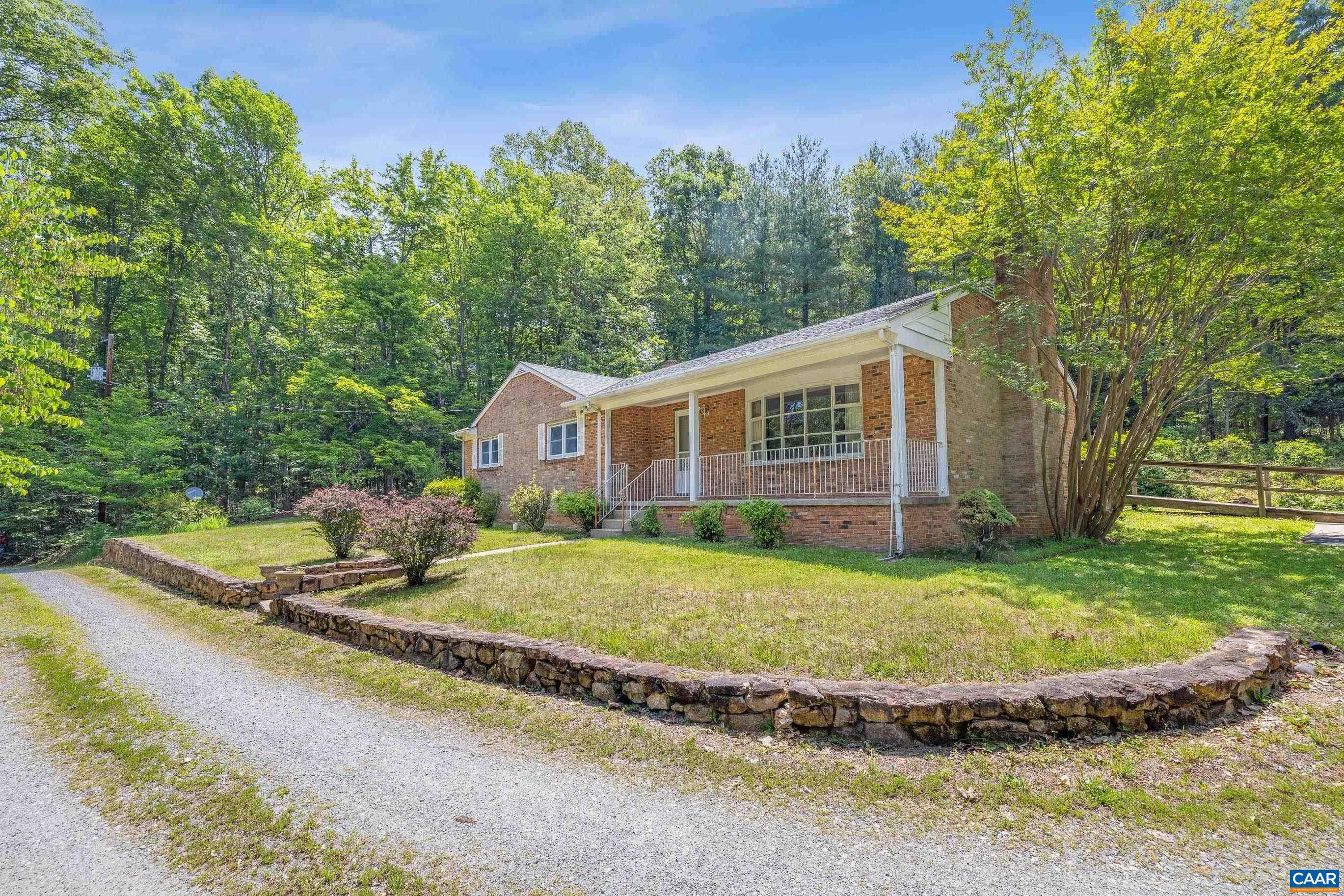 5662 LAUREL RIDGE RD