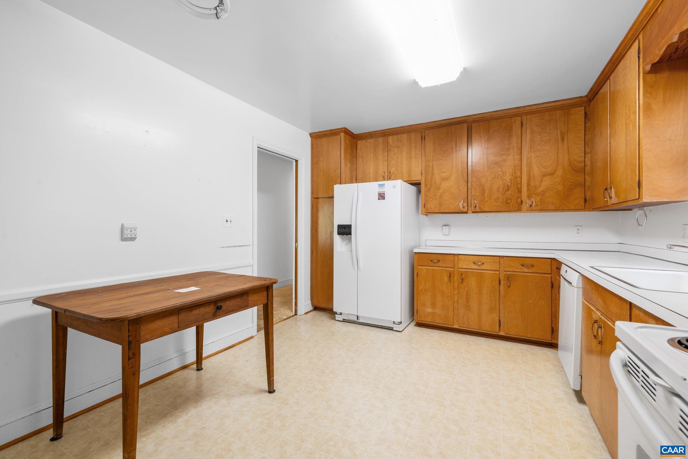 5662 LAUREL RIDGE RD