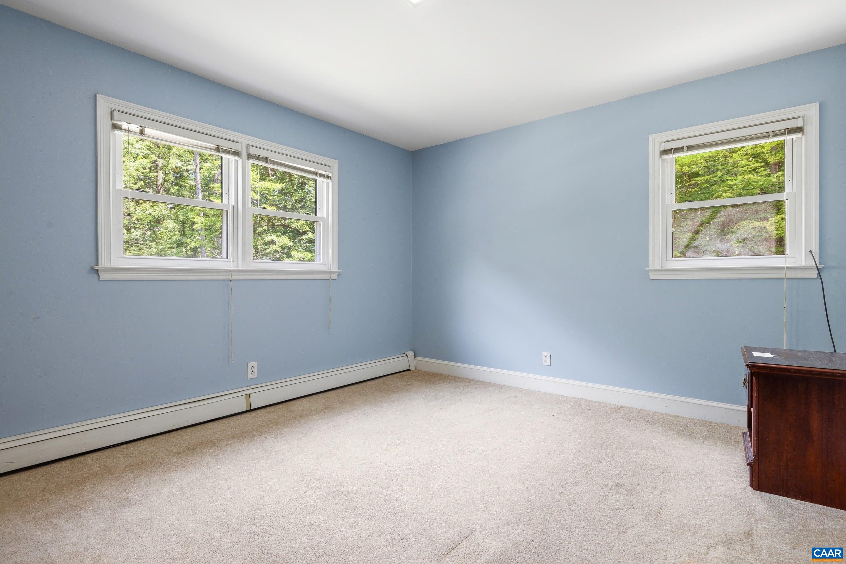 5662 LAUREL RIDGE RD