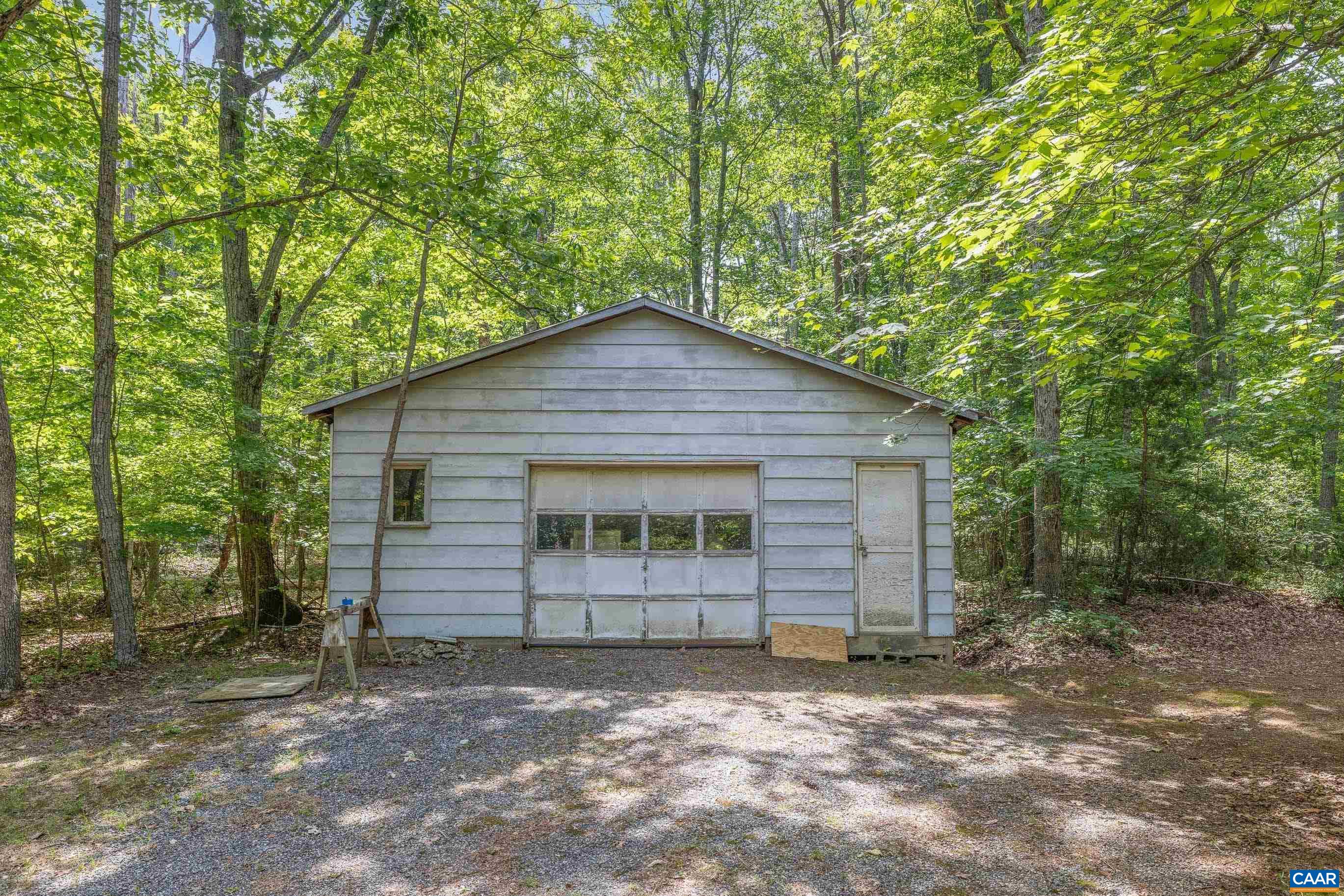 5662 LAUREL RIDGE RD