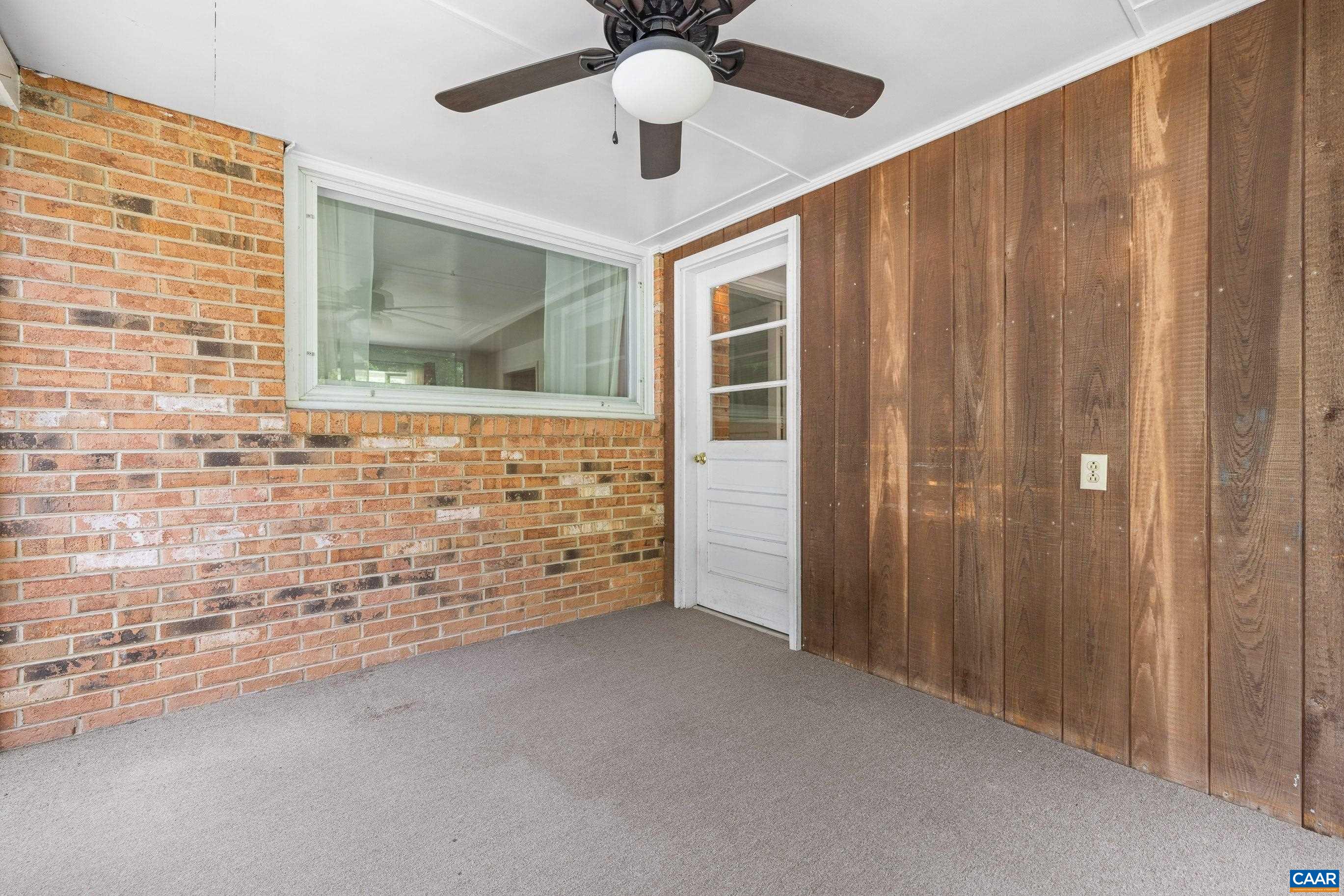 5662 LAUREL RIDGE RD