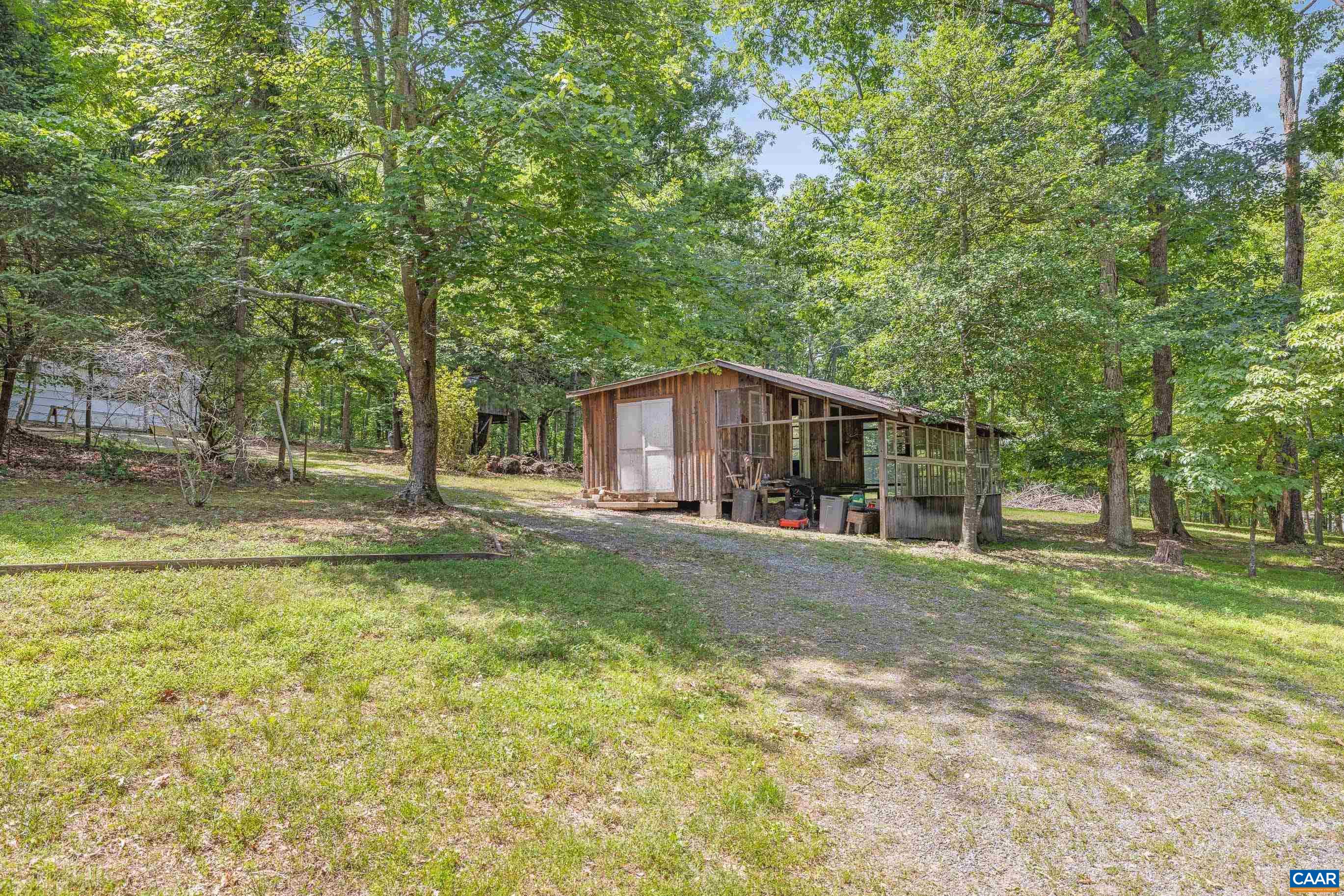 5662 LAUREL RIDGE RD
