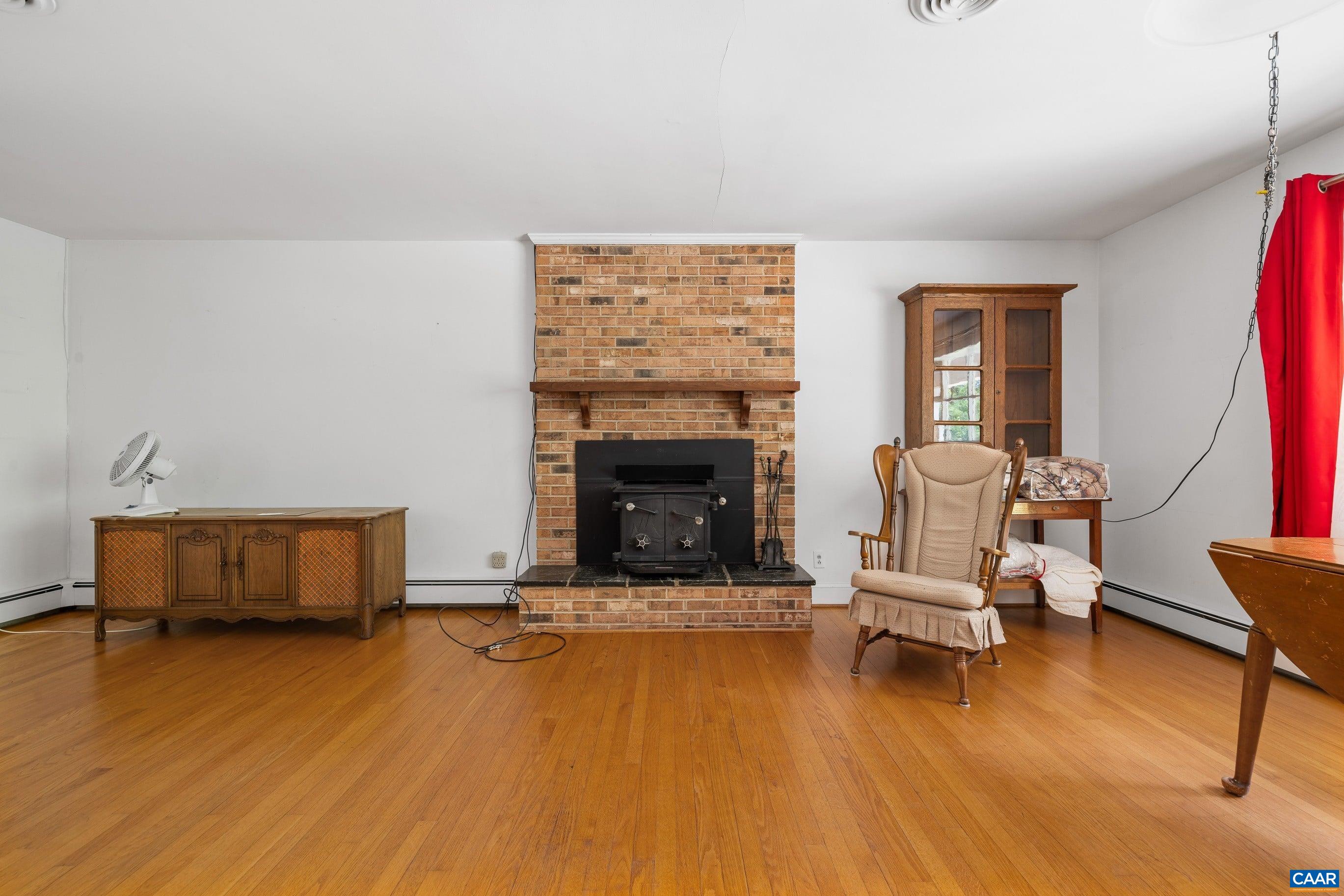 5662 LAUREL RIDGE RD