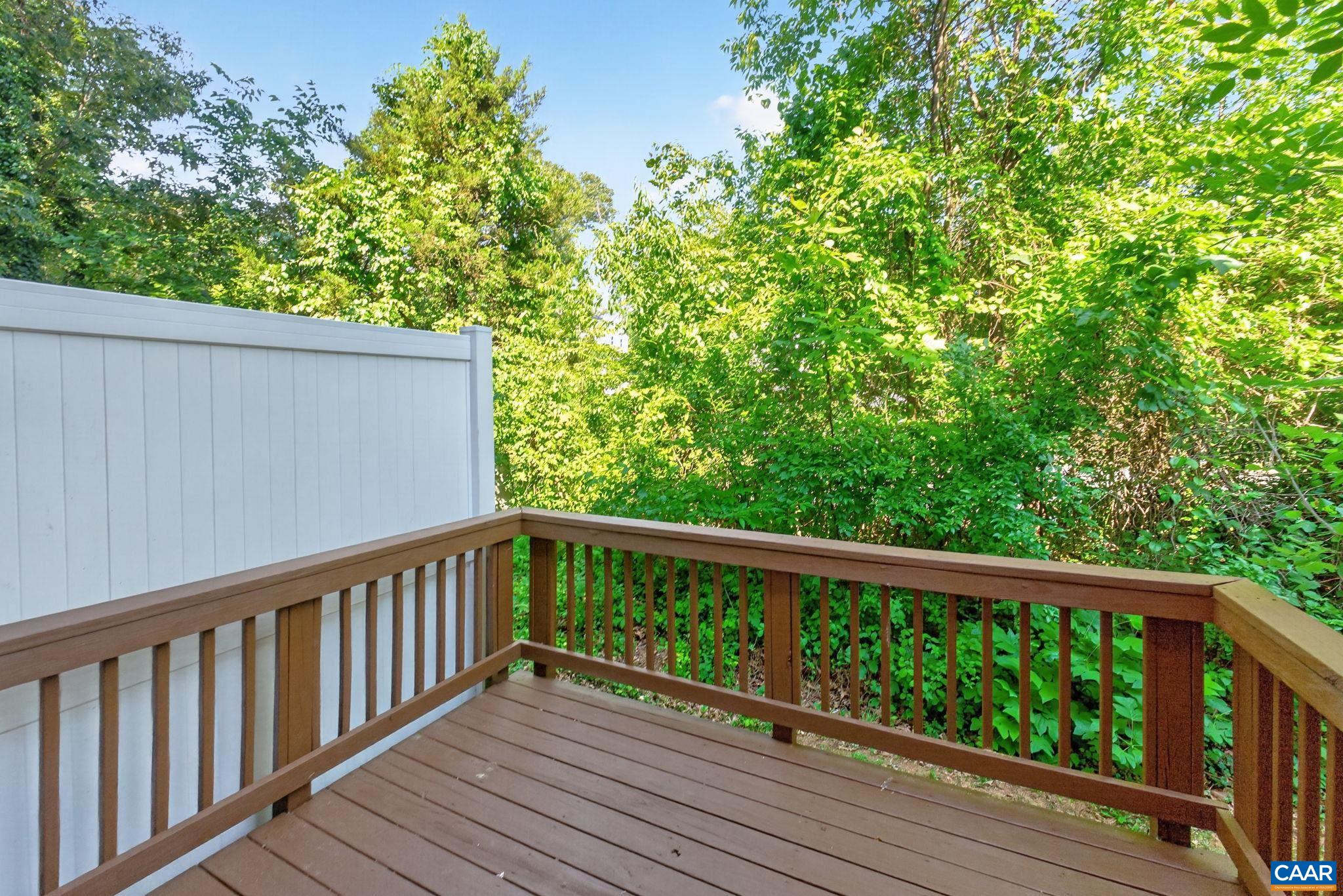 103 LONGWOOD DR Unit: B