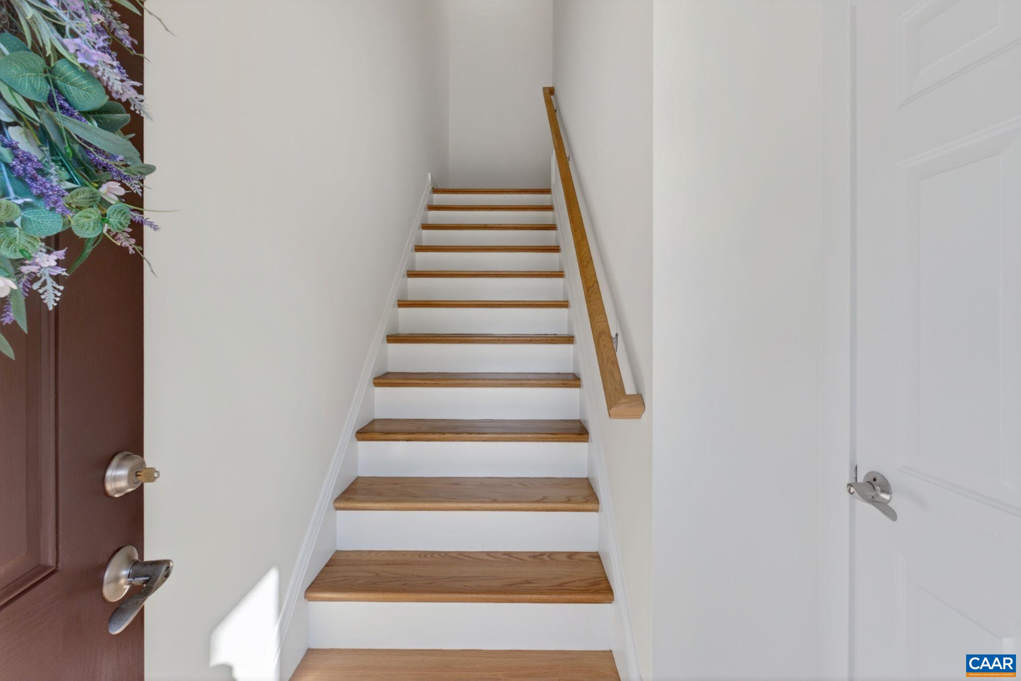 103 LONGWOOD DR Unit: B