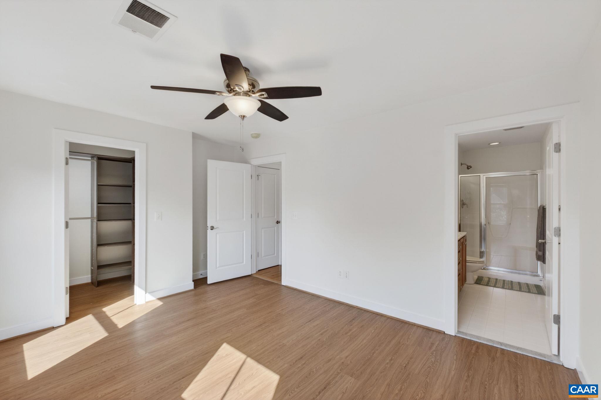 103 LONGWOOD DR Unit: B