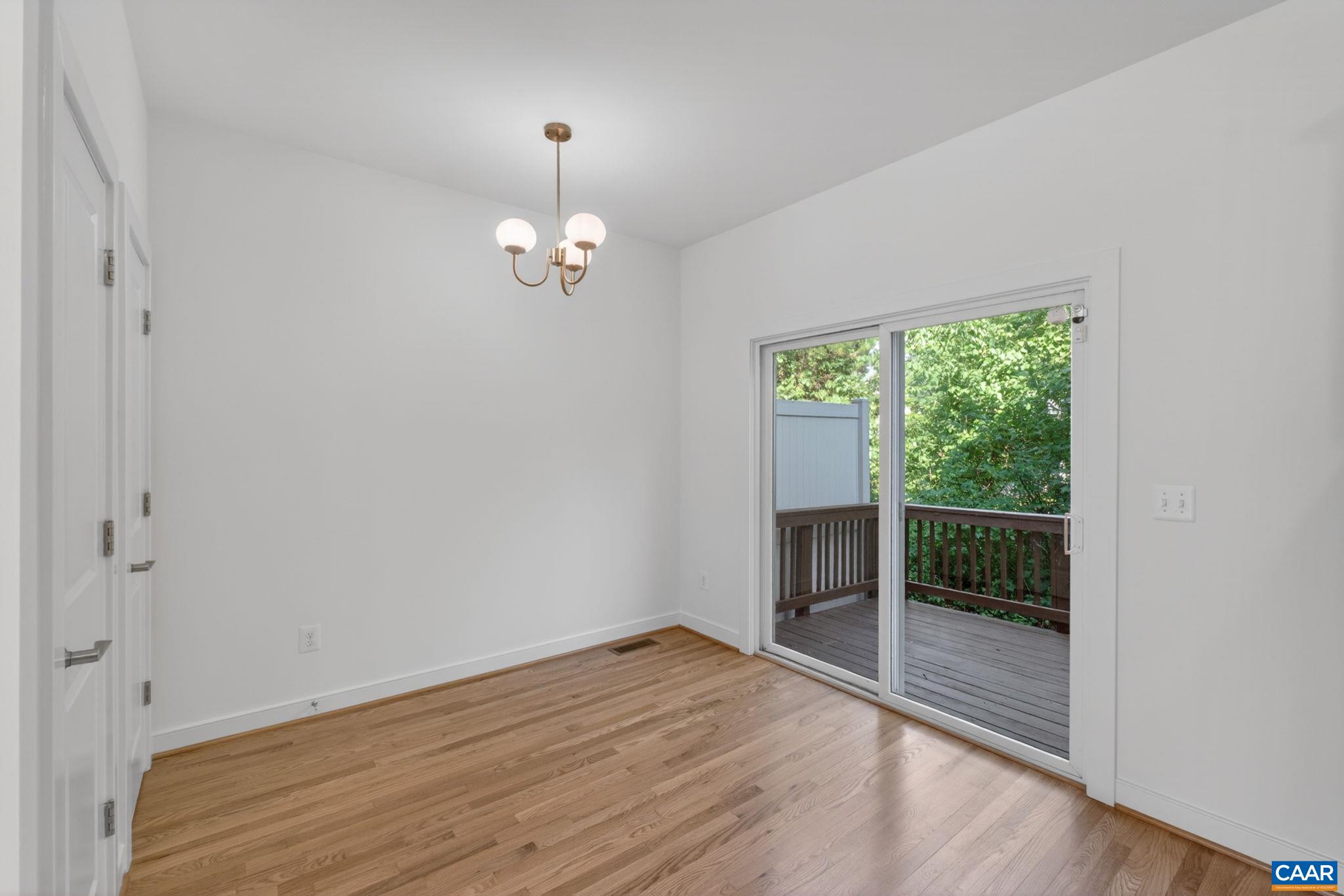 103 LONGWOOD DR Unit: B