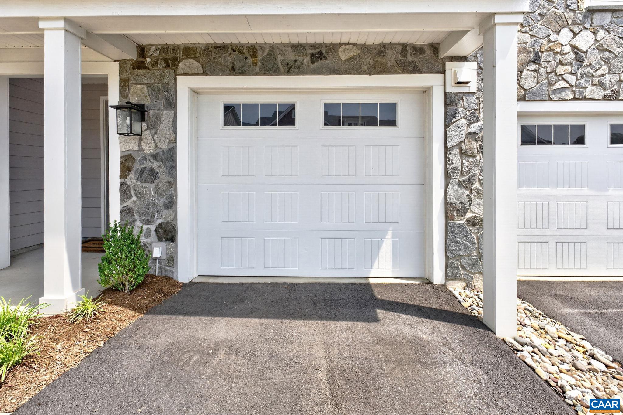 1262 LACONIA LN