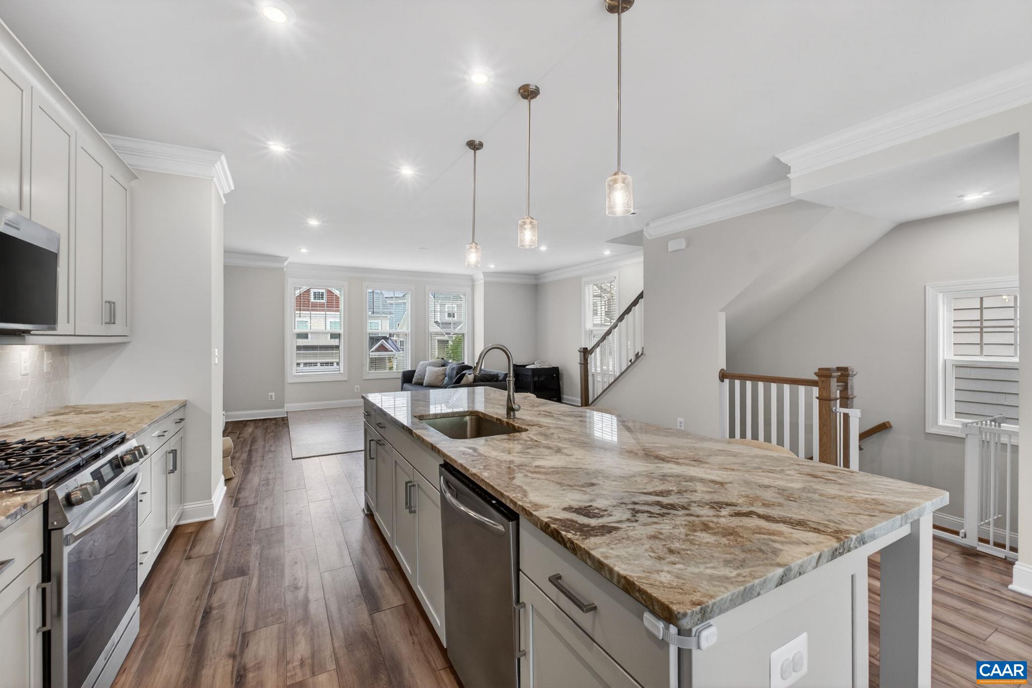 1262 LACONIA LN