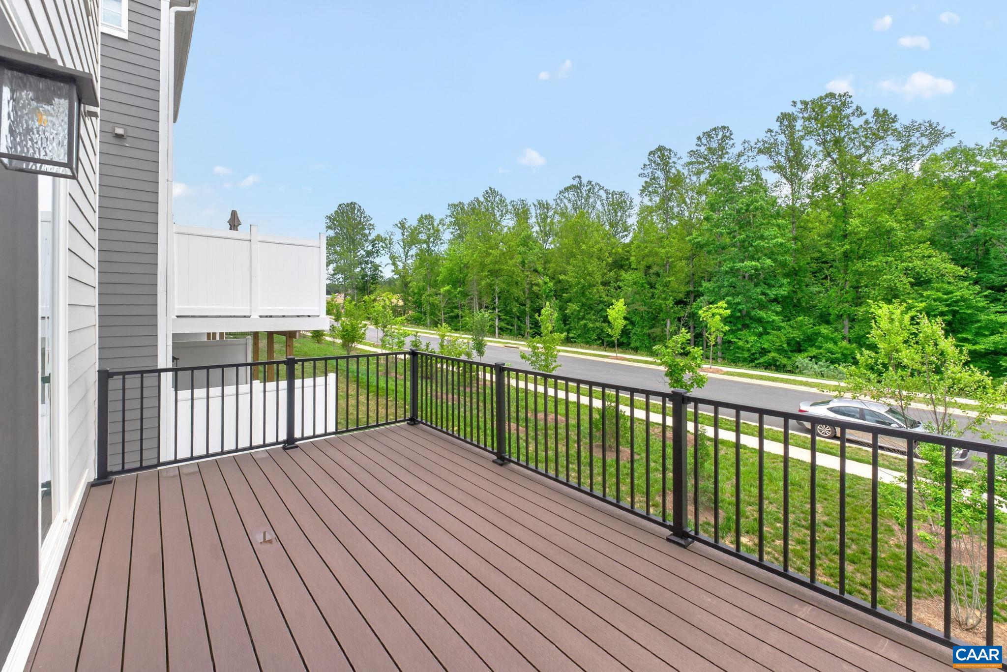 1262 LACONIA LN