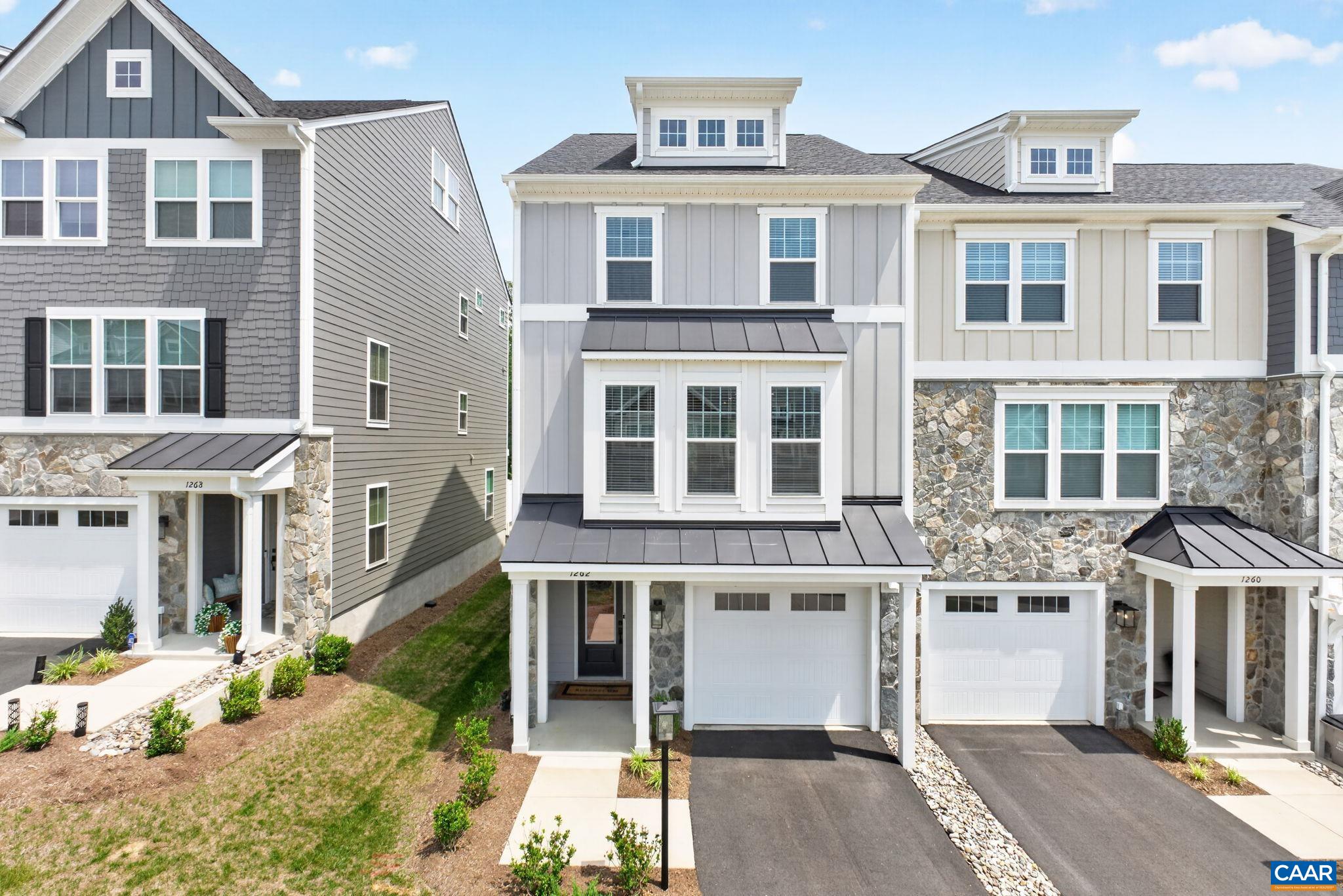 1262 LACONIA LN