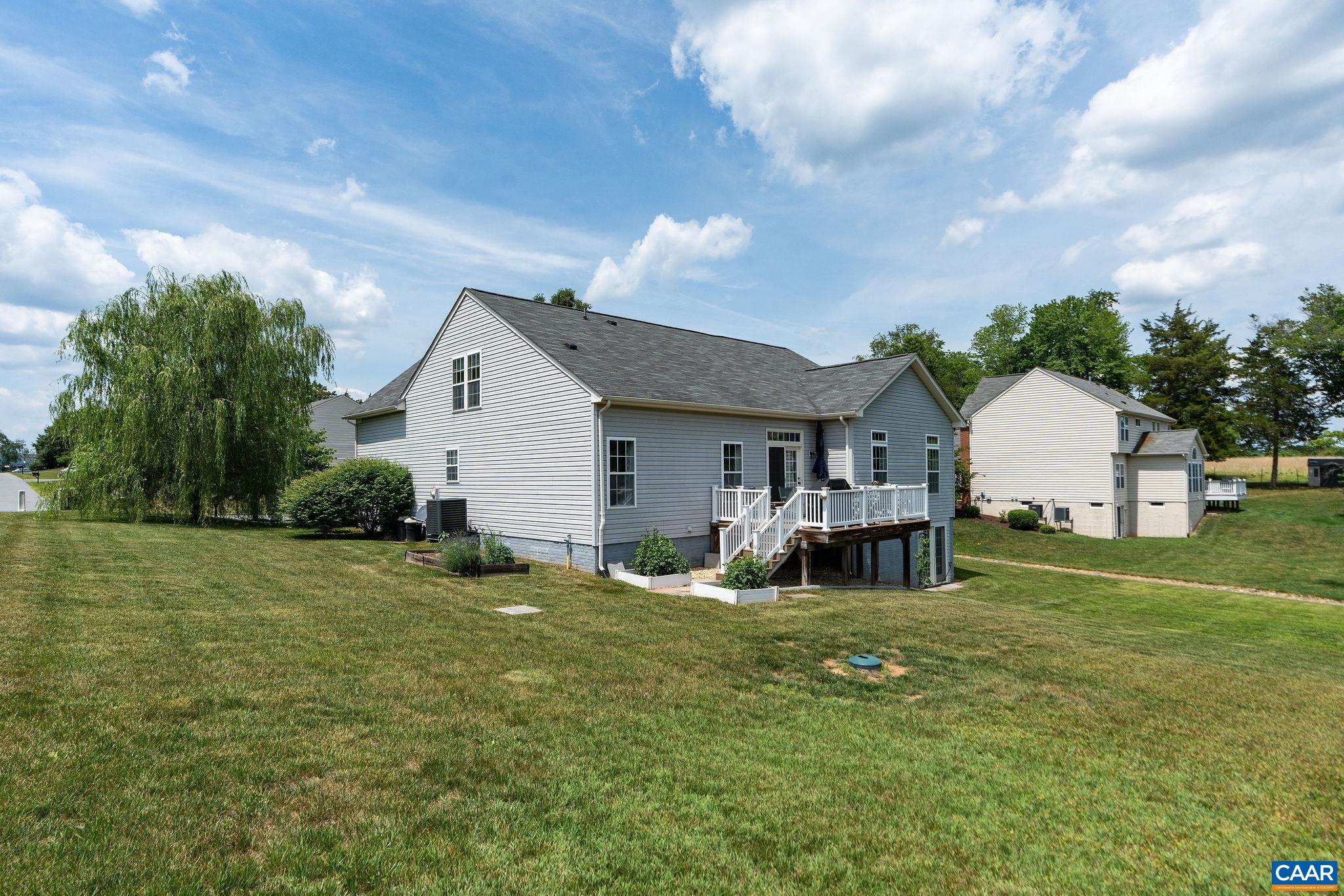 10182 SPRING DR