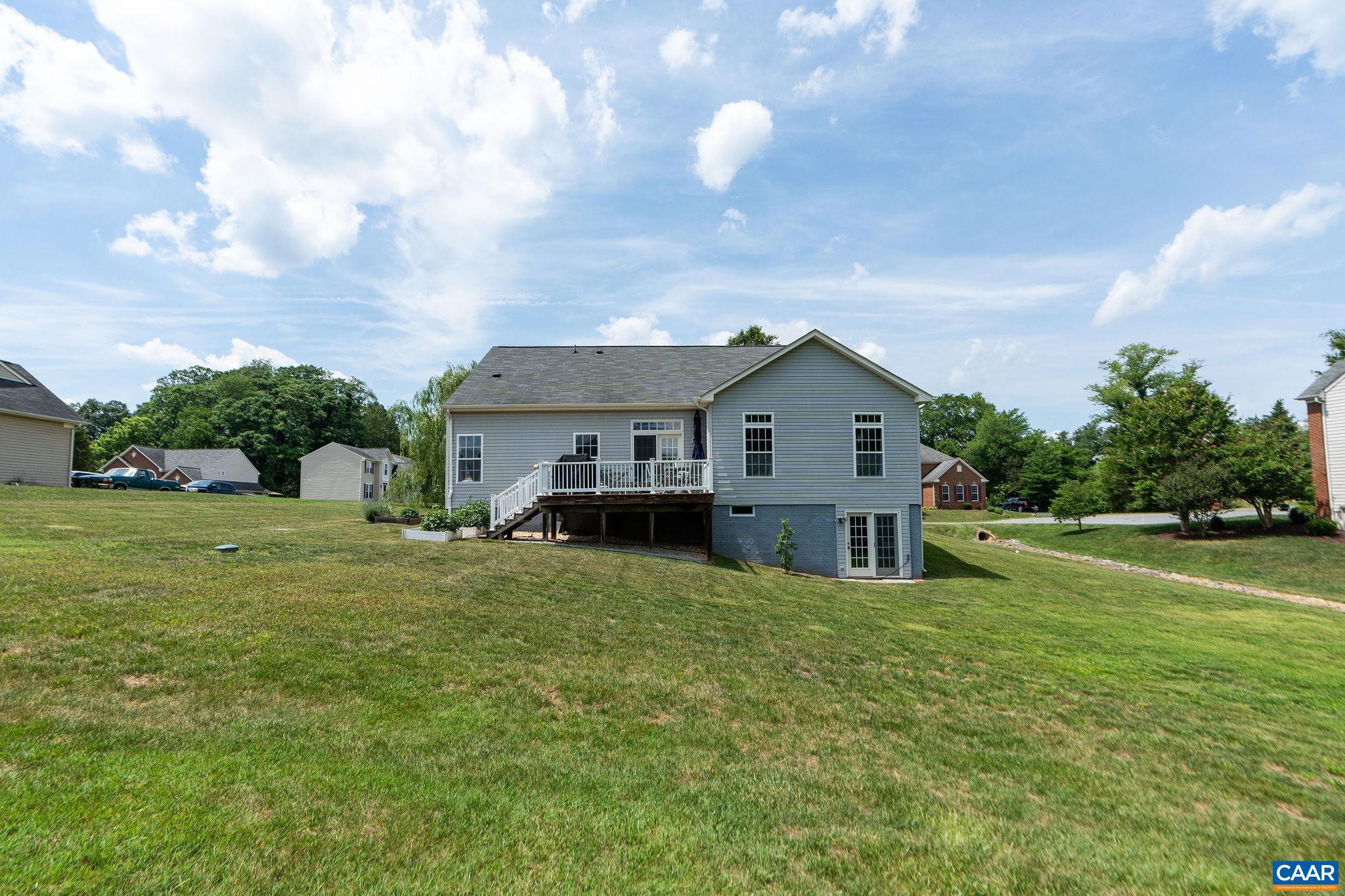 10182 SPRING DR