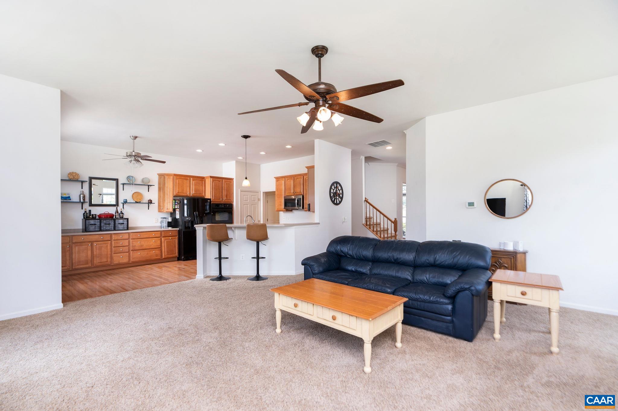 10182 SPRING DR