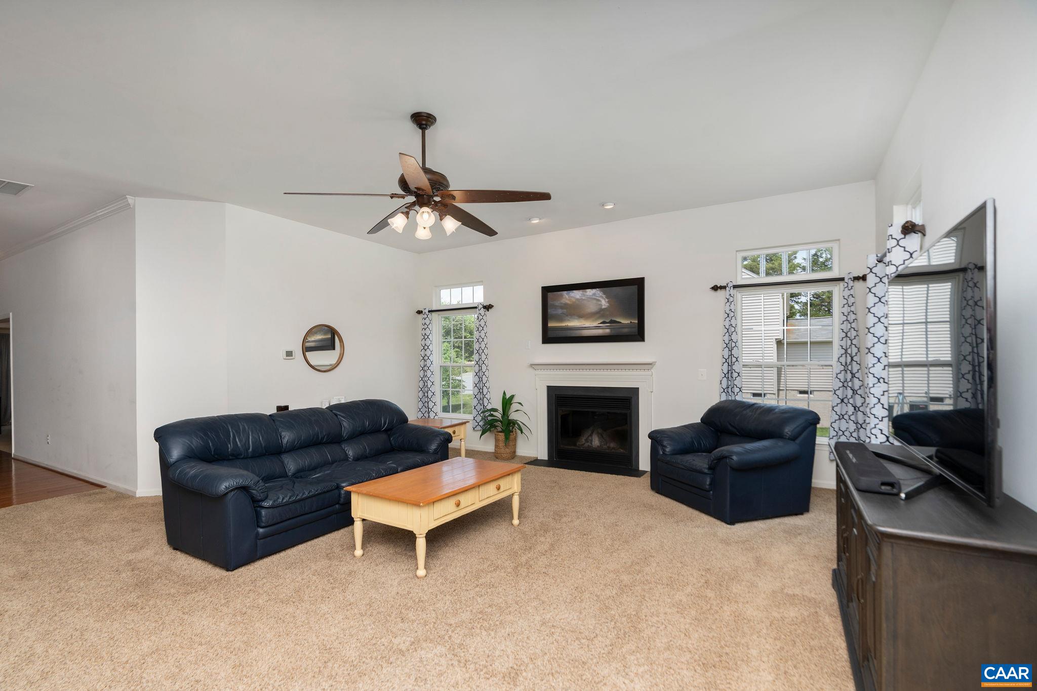 10182 SPRING DR