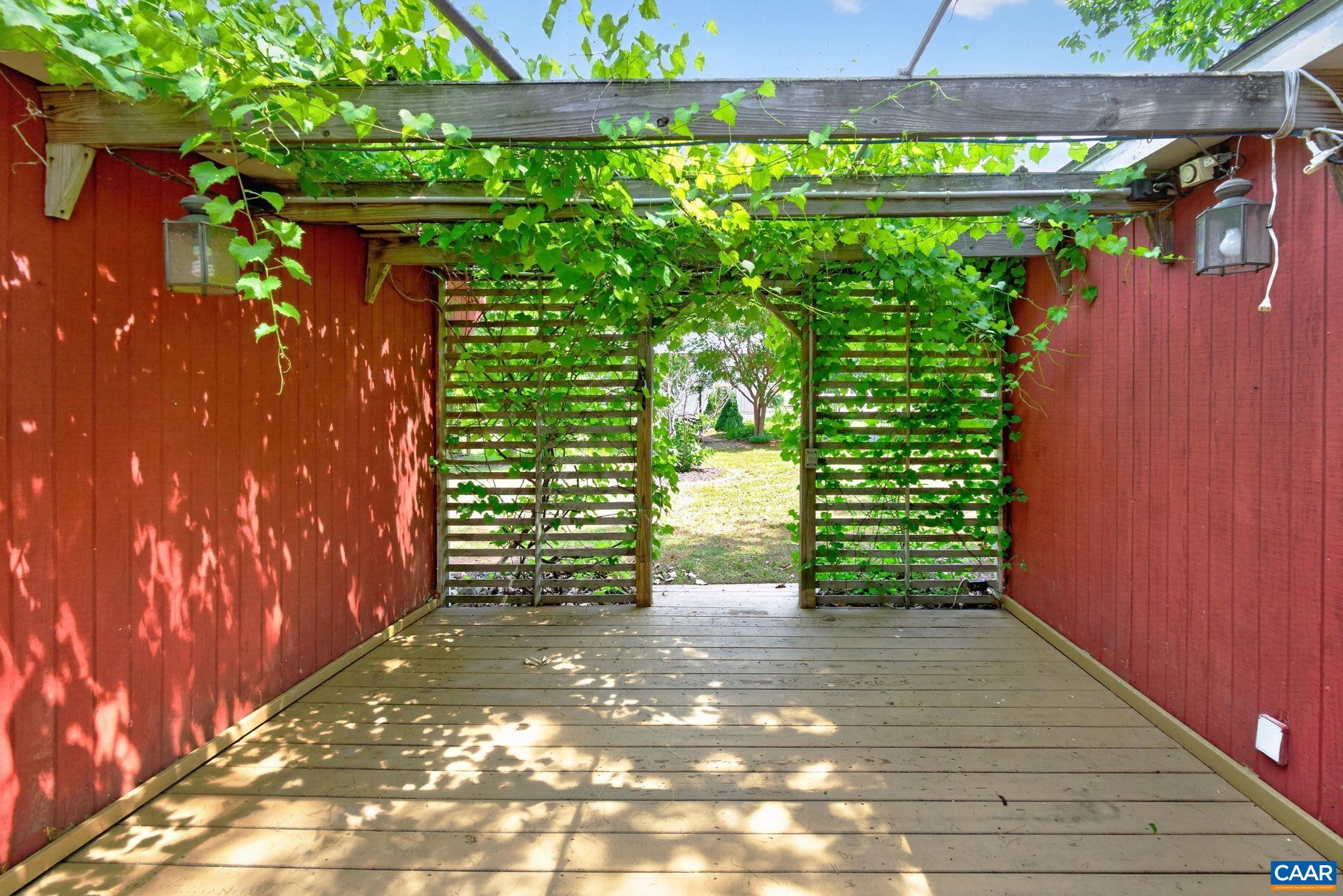 3219 S SPOTSWOOD TRL
