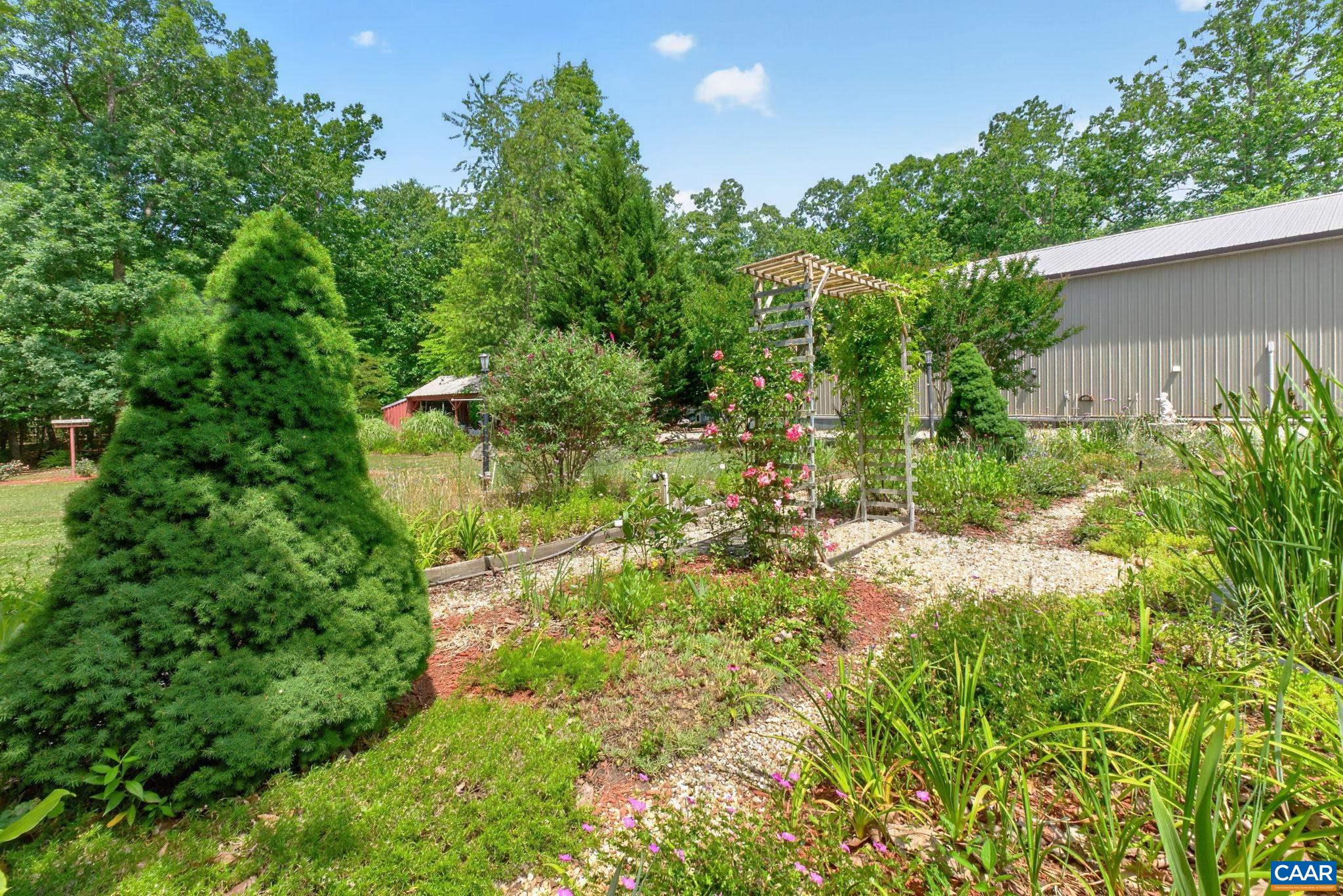 3219 S SPOTSWOOD TRL