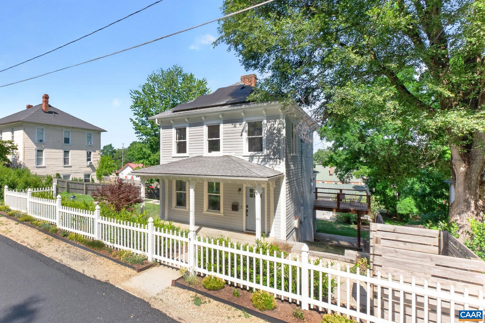 433 N WINCHESTER AVE