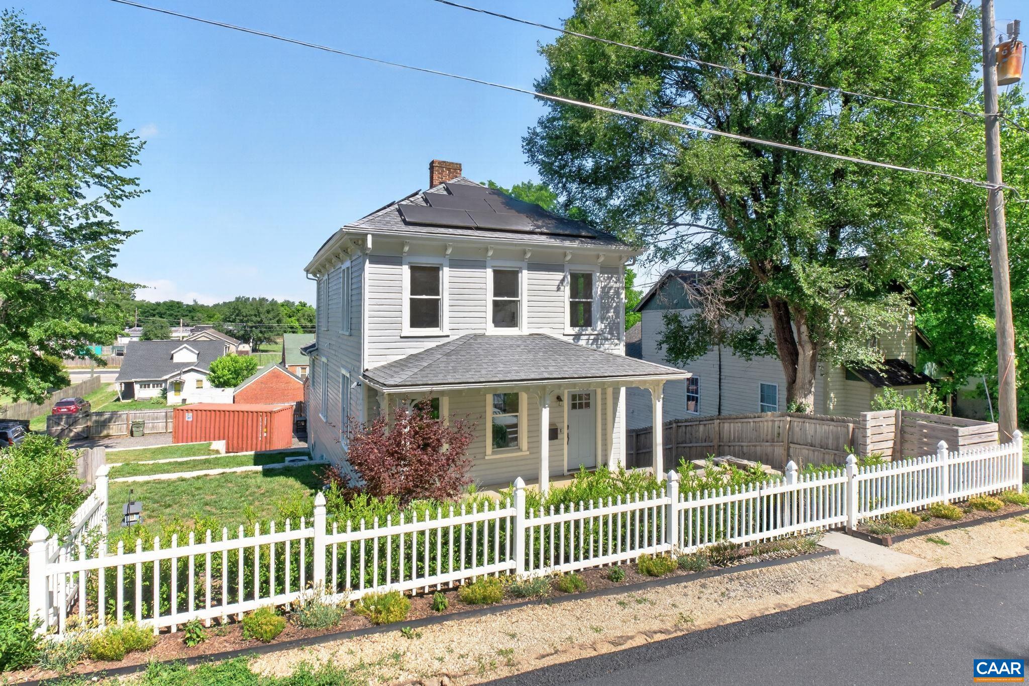 433 N WINCHESTER AVE