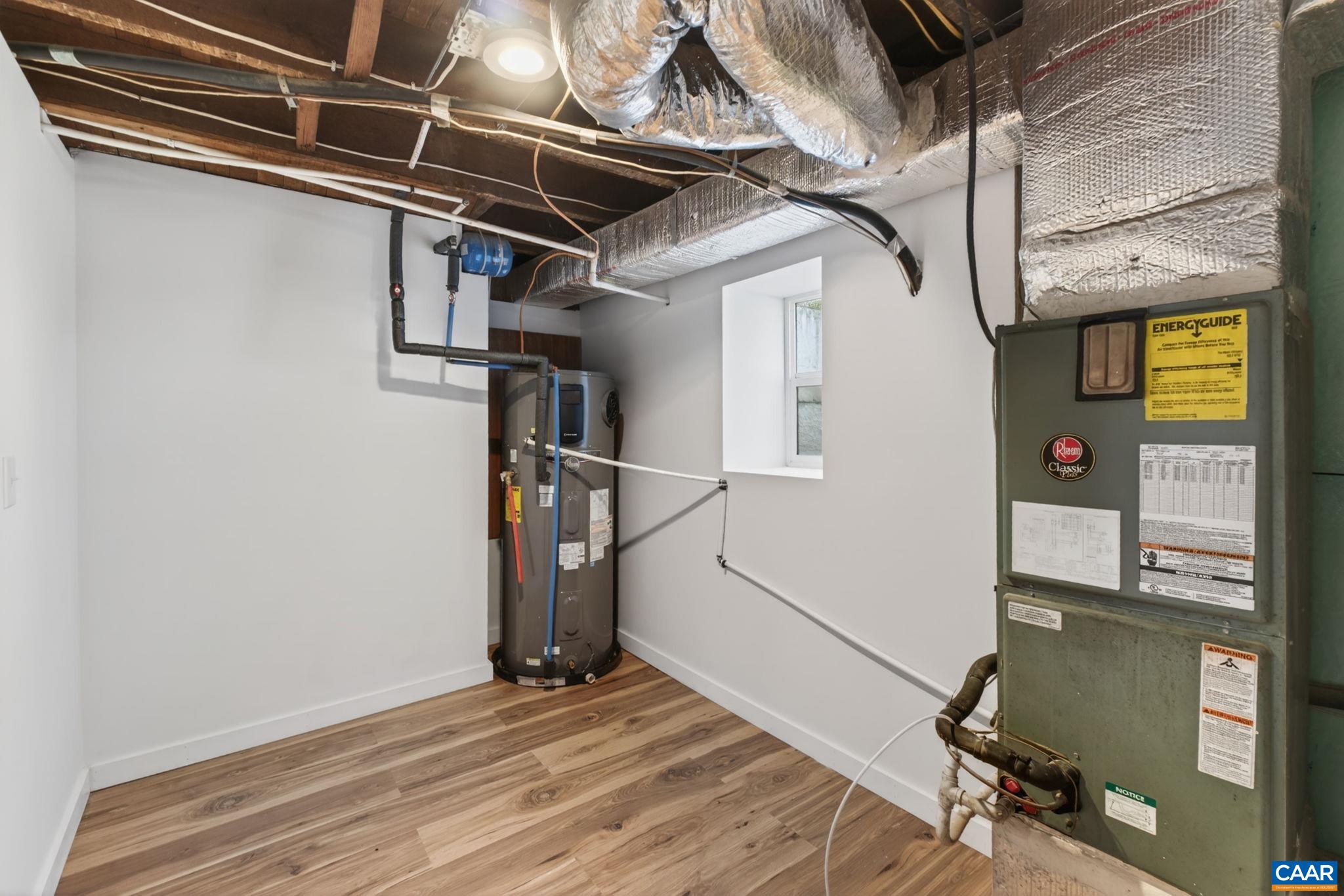 433 N WINCHESTER AVE