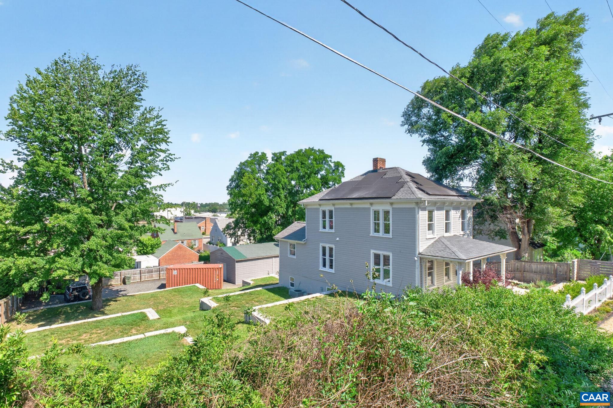 433 N WINCHESTER AVE