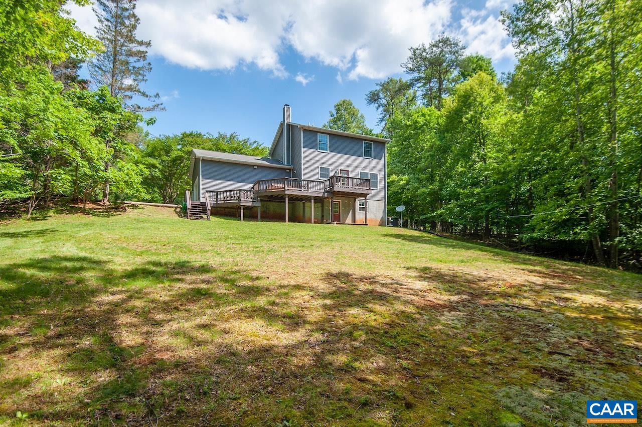 459 LAKELAND LN