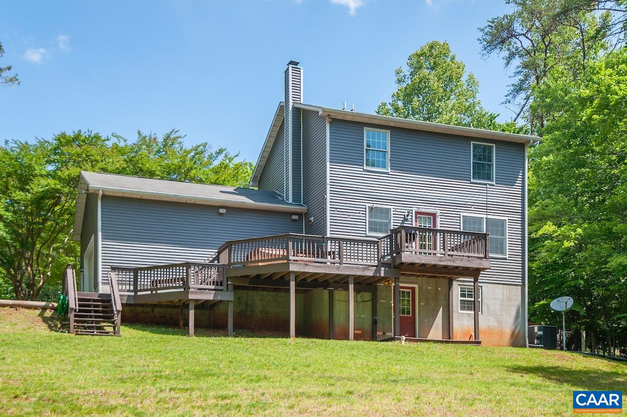 459 LAKELAND LN