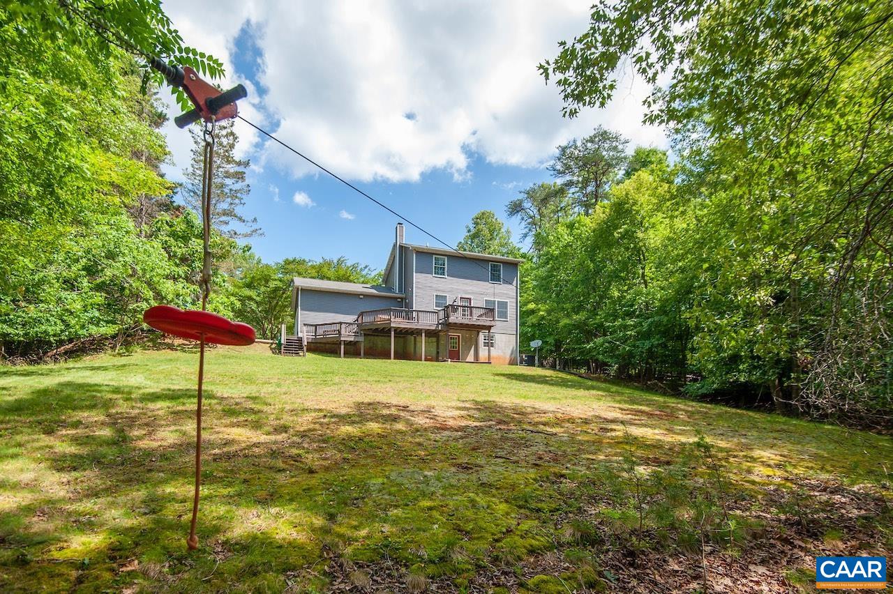 459 LAKELAND LN