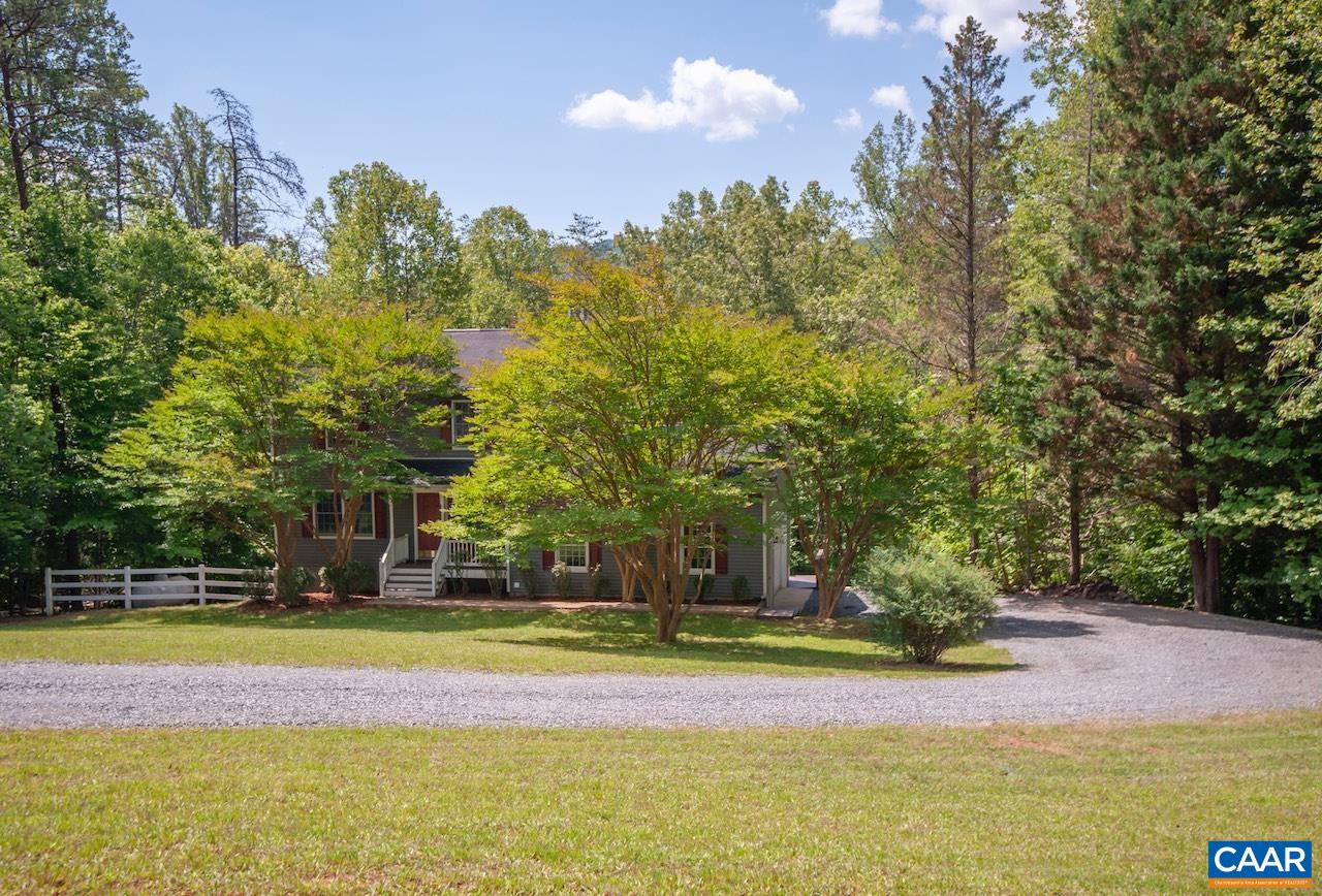 459 LAKELAND LN
