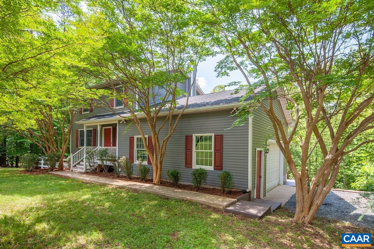 459 LAKELAND LN