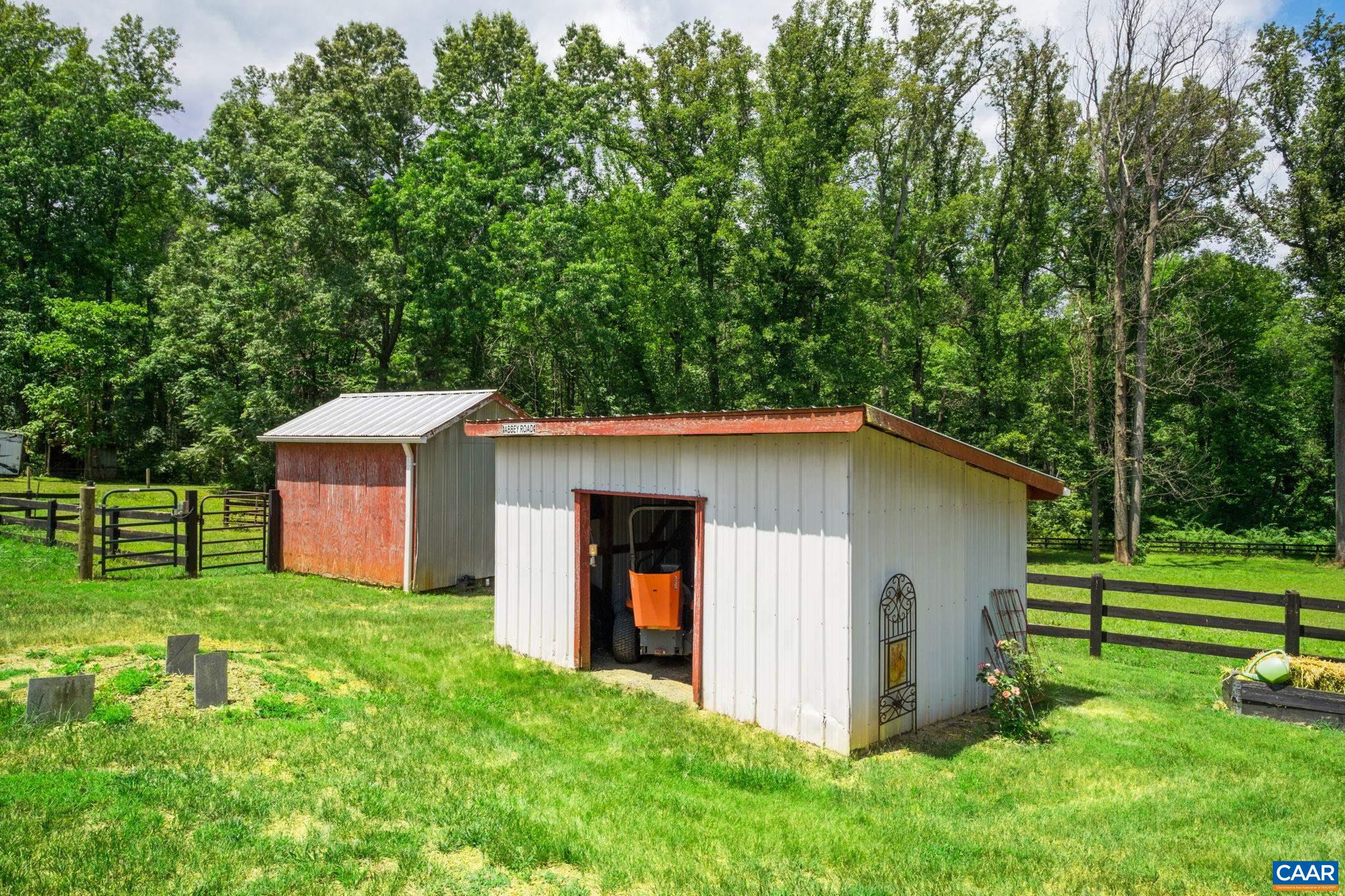 295 FAIRGROUND RD