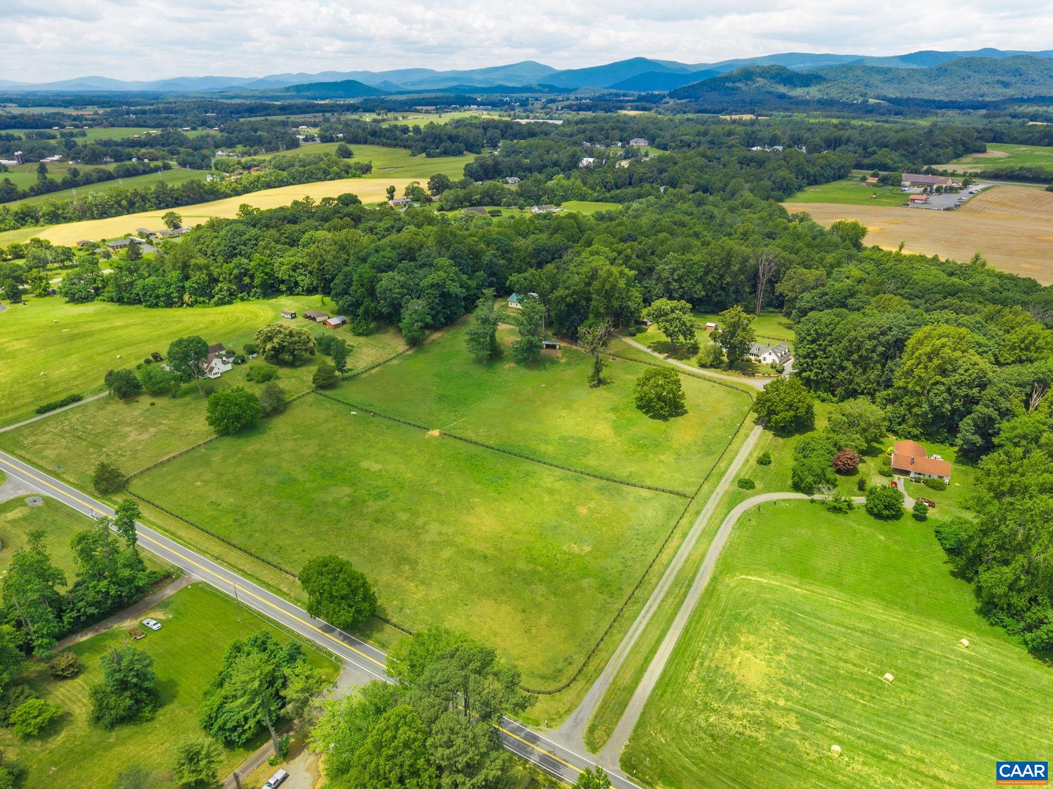 295 FAIRGROUND RD