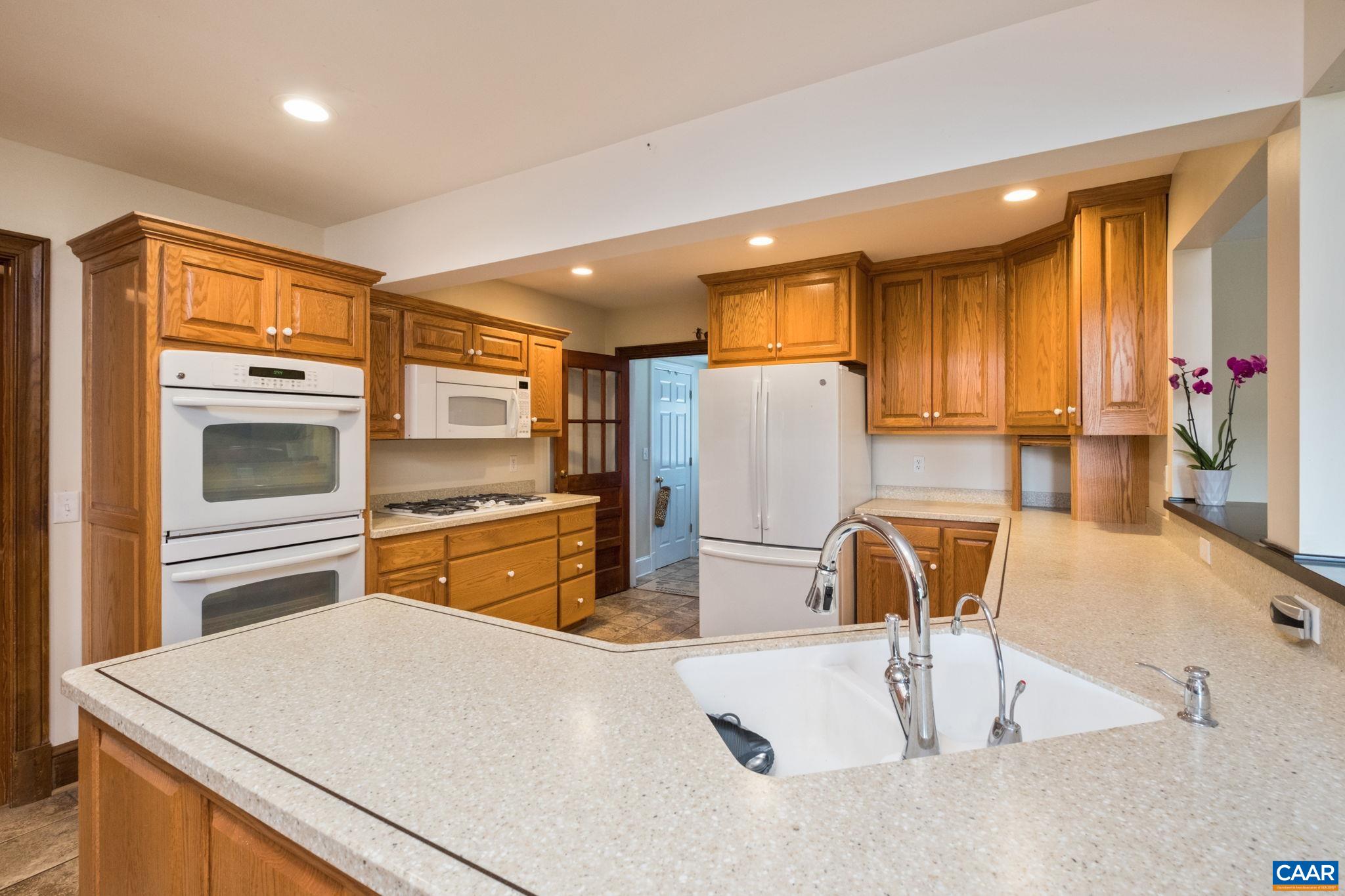 295 FAIRGROUND RD