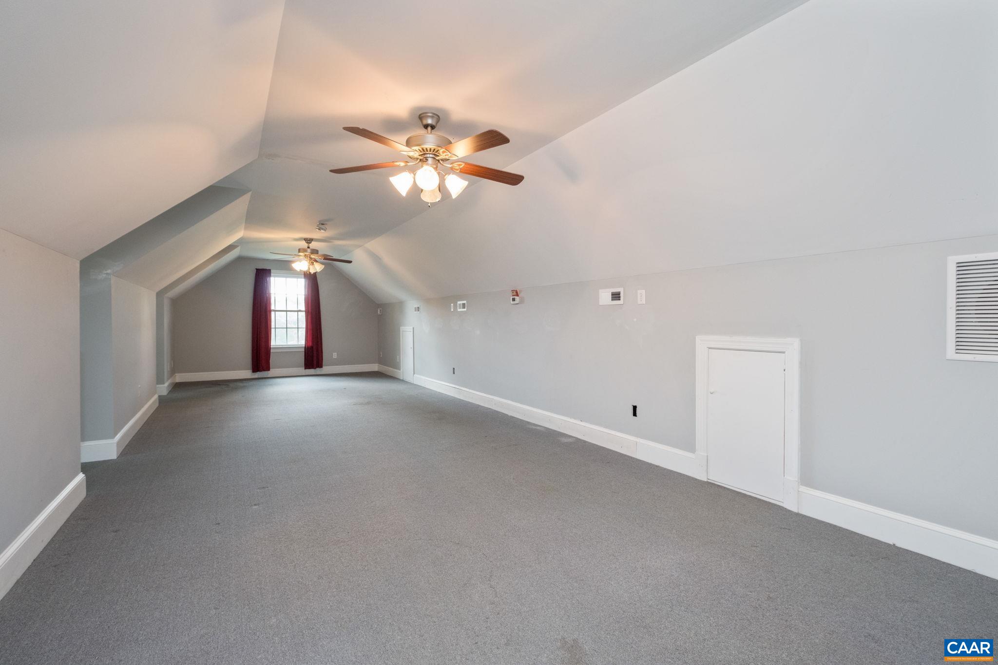 295 FAIRGROUND RD