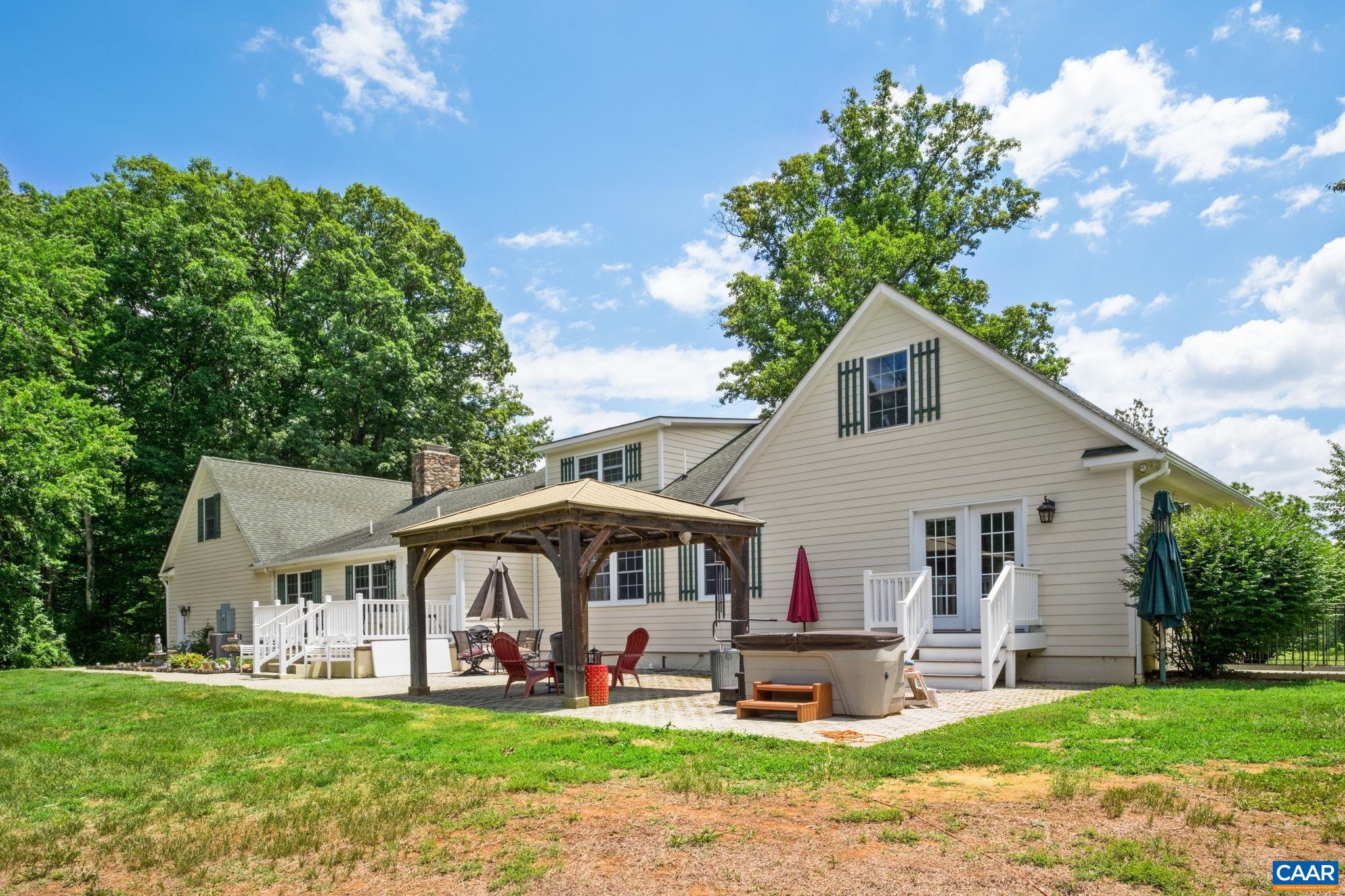 295 FAIRGROUND RD