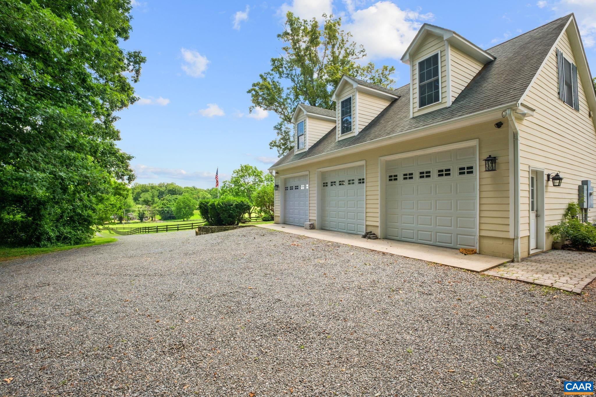 295 FAIRGROUND RD