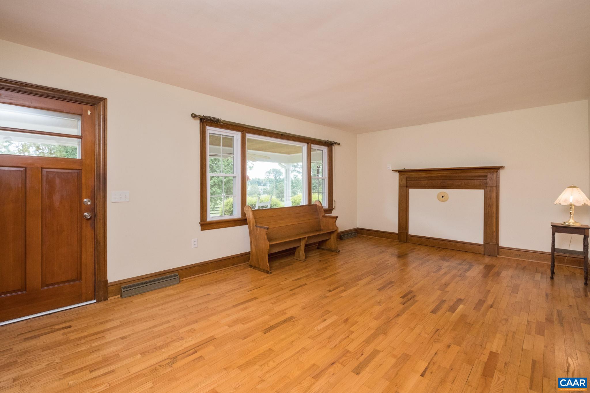 295 FAIRGROUND RD